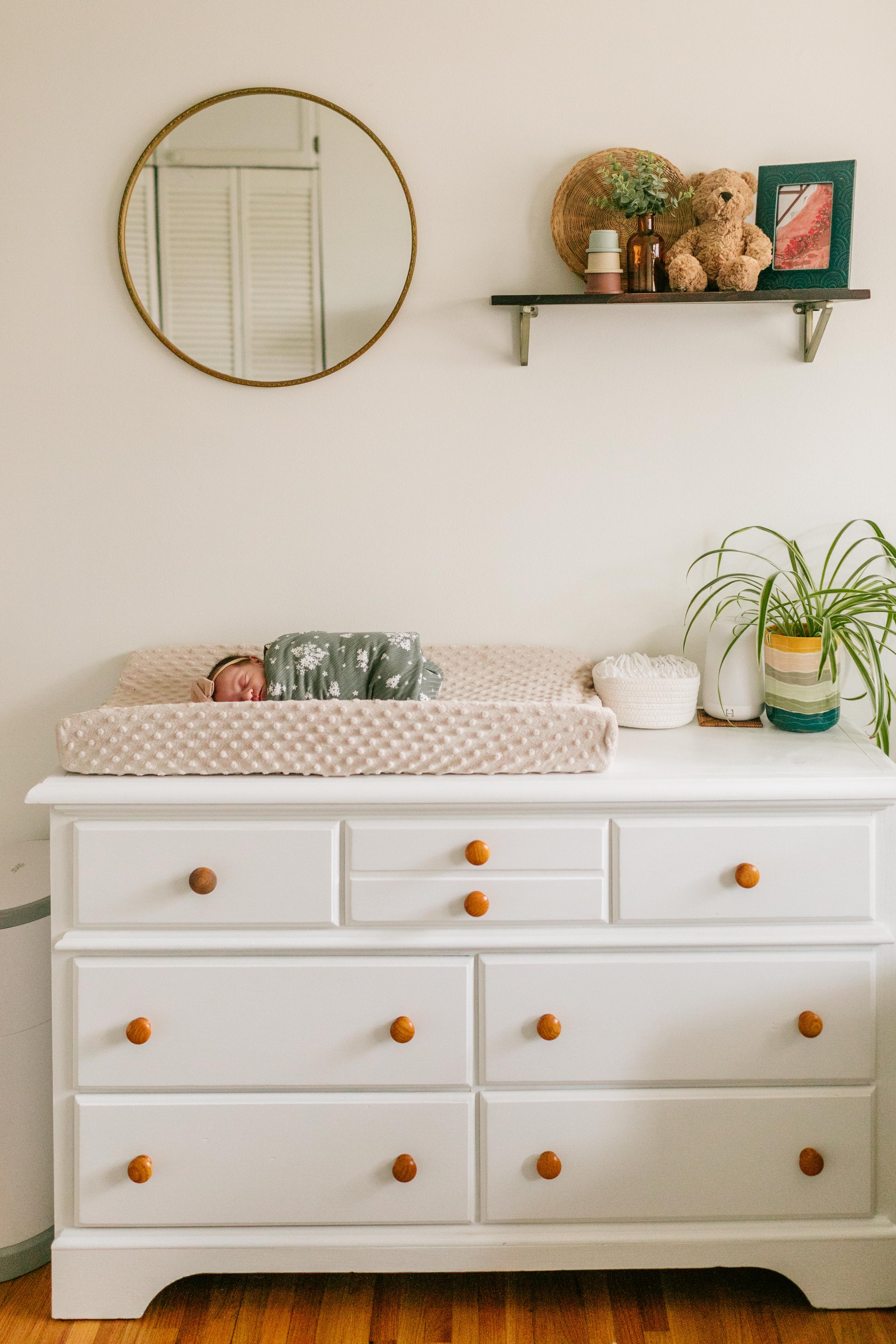 newborn photos at home in nursery omaha nebraska