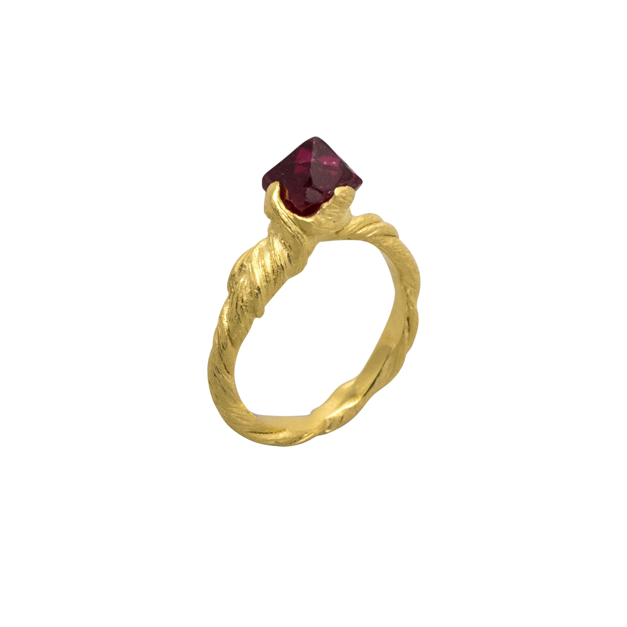 Spinel entwine ring 3 crop.jpg