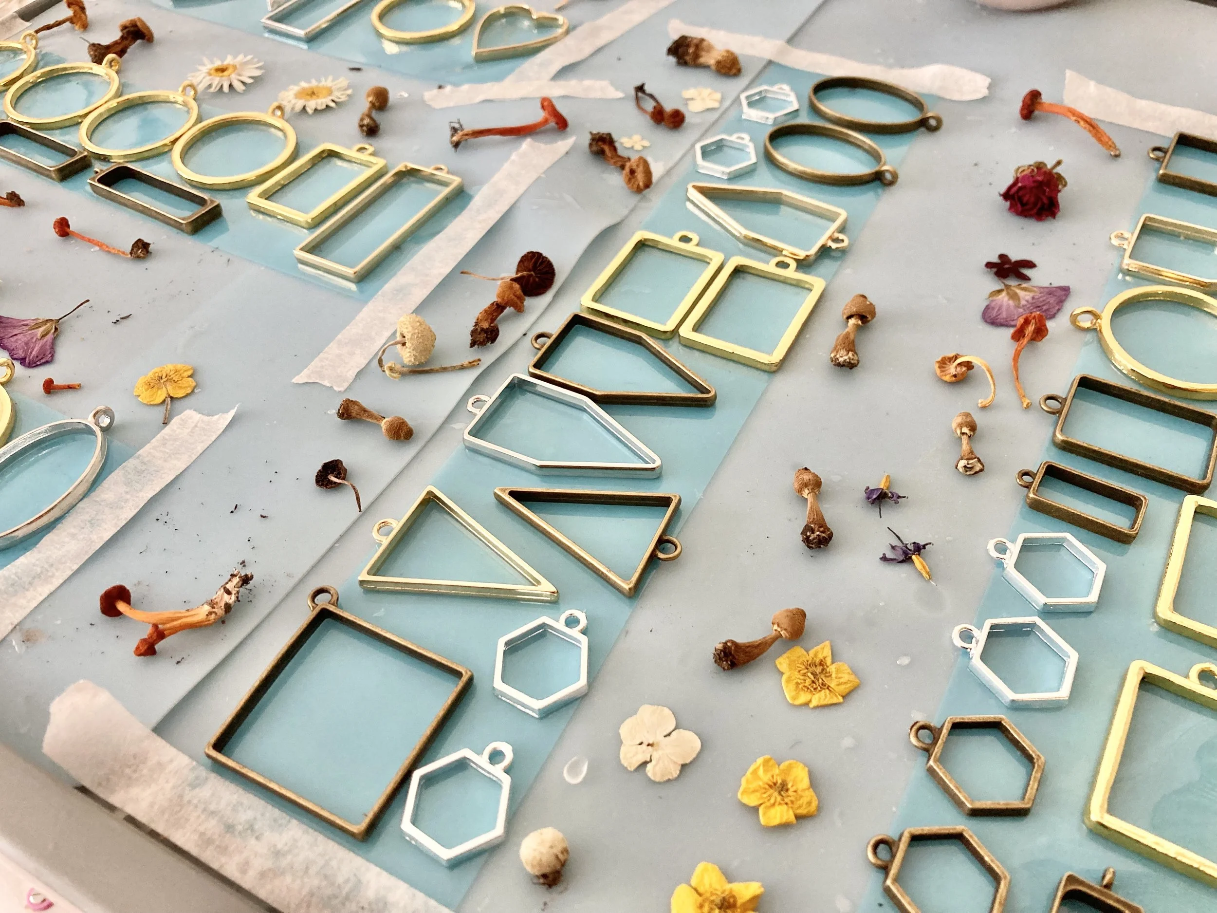 ARTIST SPOTLIGHT: Resin Art by Natasha Wein