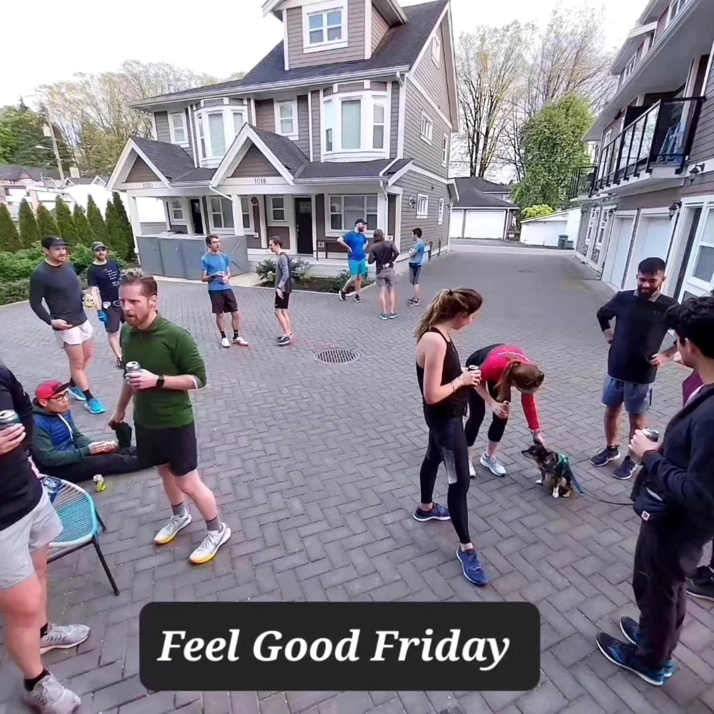 Happy Friday everyone, it's race weekend for all the Sunrunners doing the Vancouver Sun Run so come and shake out those legs one last time before Sunday. The 10k route will cover the last few kms of the course so we can get a feel for the finishing s