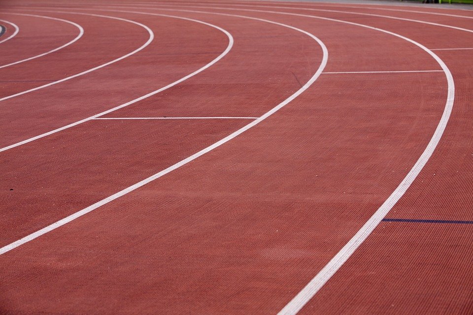 IMPORTANT READ TRACK TUESDAY
We received the following email (read below) from Vancouver Parks and Recreation regarding Memorial track usage. We called them back for further information and, although the supervisor told us the complaints did not spe