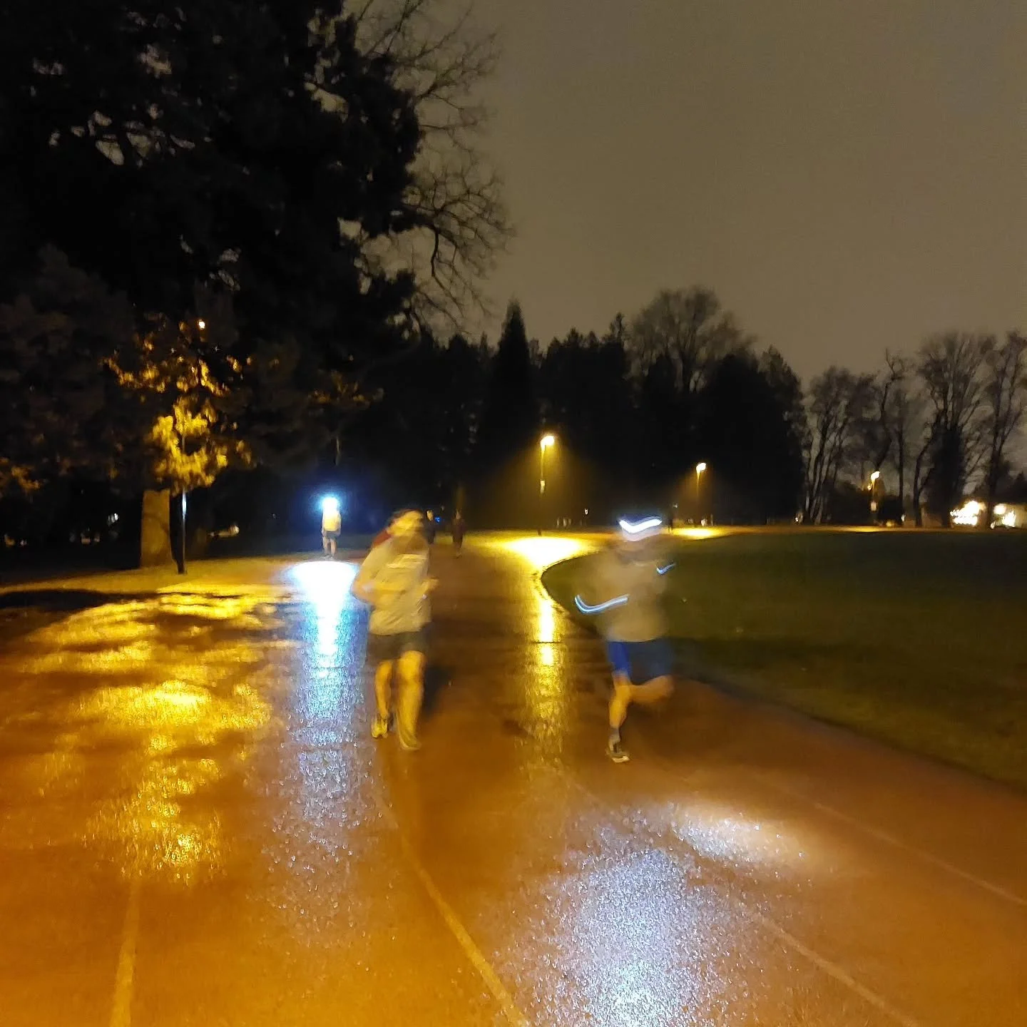 Track Tuesday 

Hello everyone. Congratulations to those who raced the Gunner Shaw last Saturday. Weather was perfect and there was plenty of mud to compensate for the puddle (thank you City of Vancouver/Park board for draining and ruining it); we ha