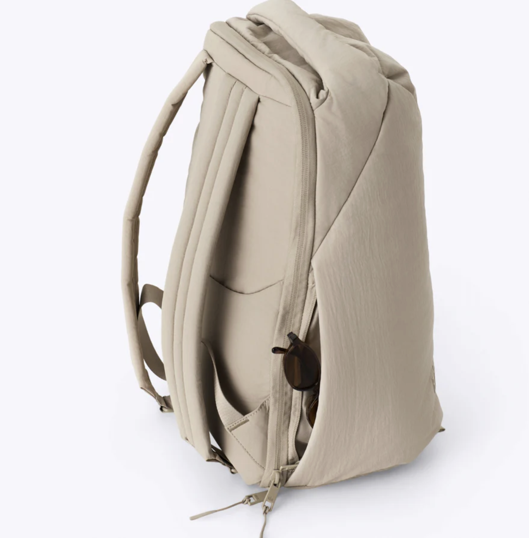 AIR BACKPACK SIDE POCKET.png