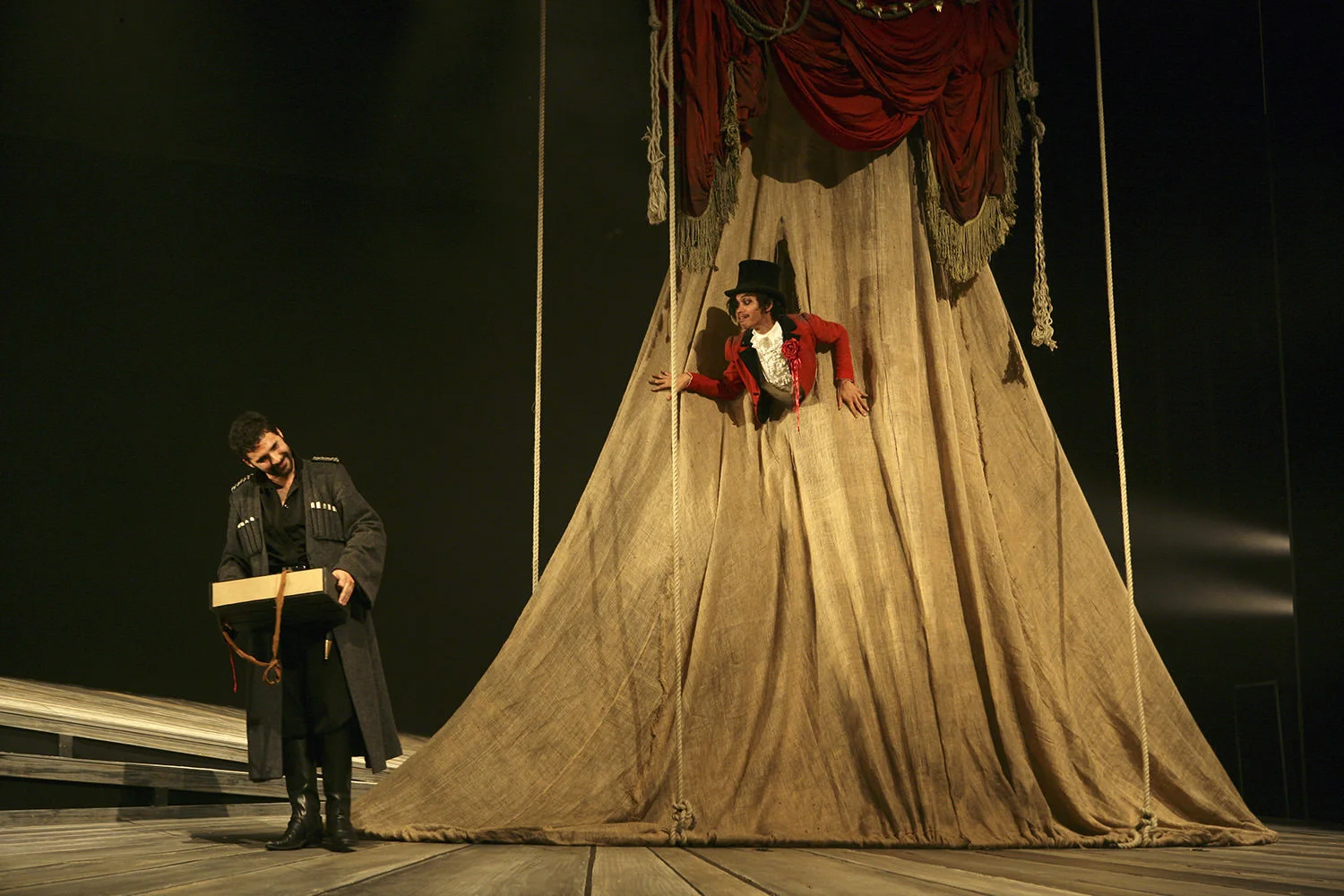 18 8423_Flight_2010_Gaye Gerard.jpg