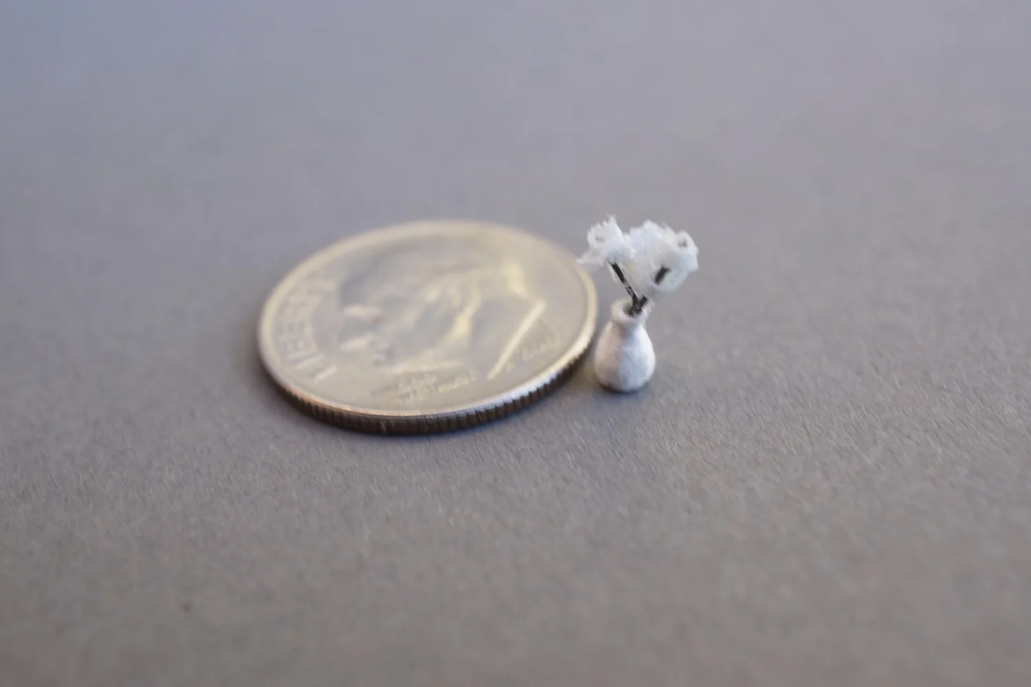  Flowers in Vase