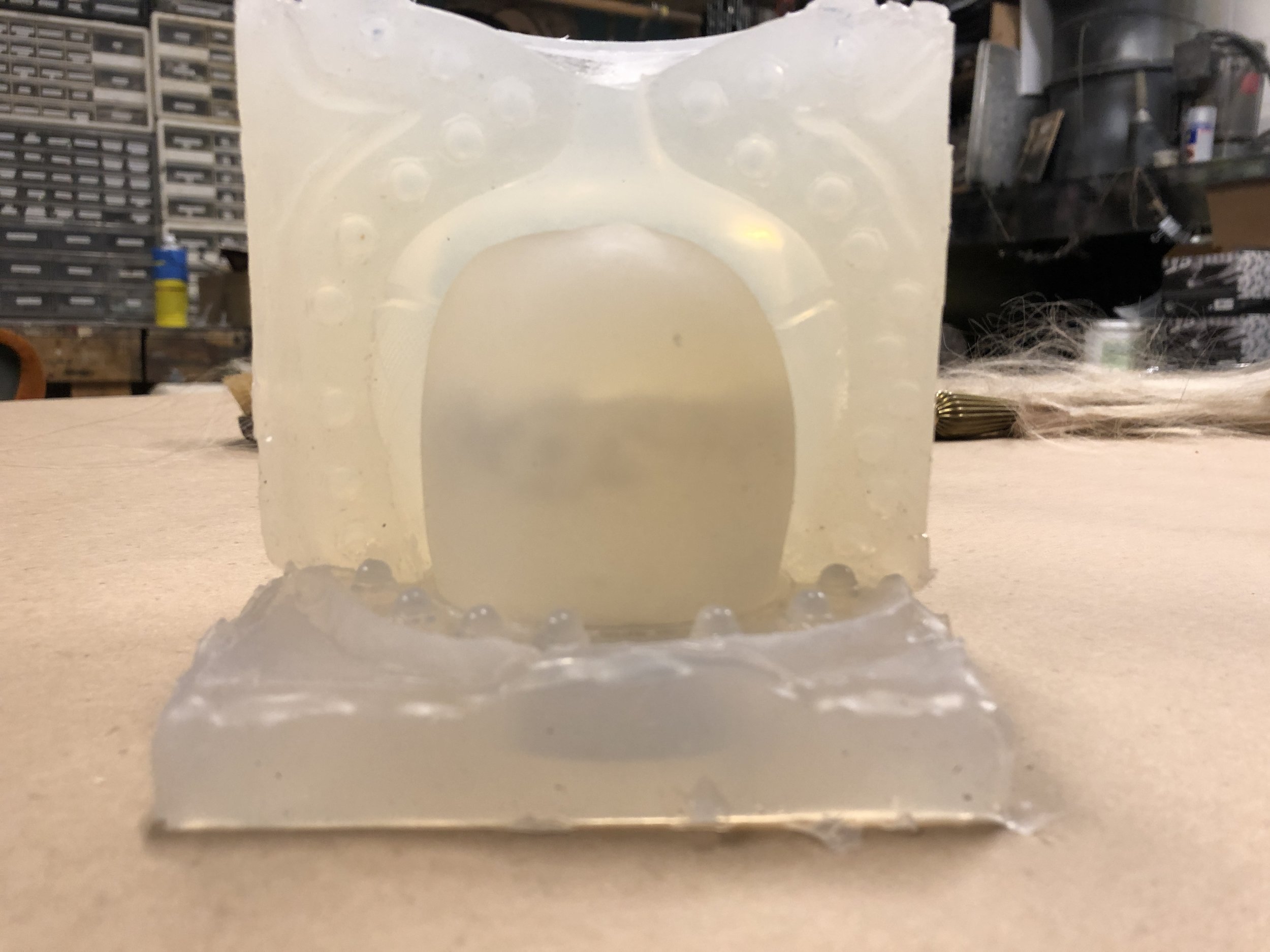Can be used as a 3 part core mold