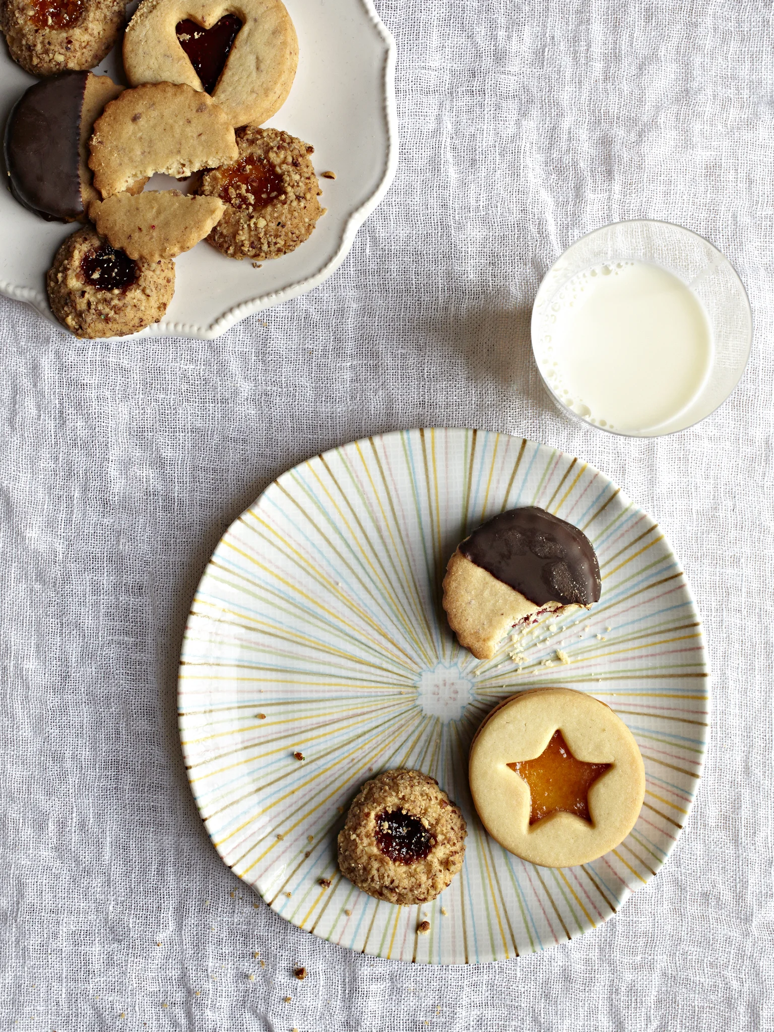 PlatesOfCookies-260-Web.jpg