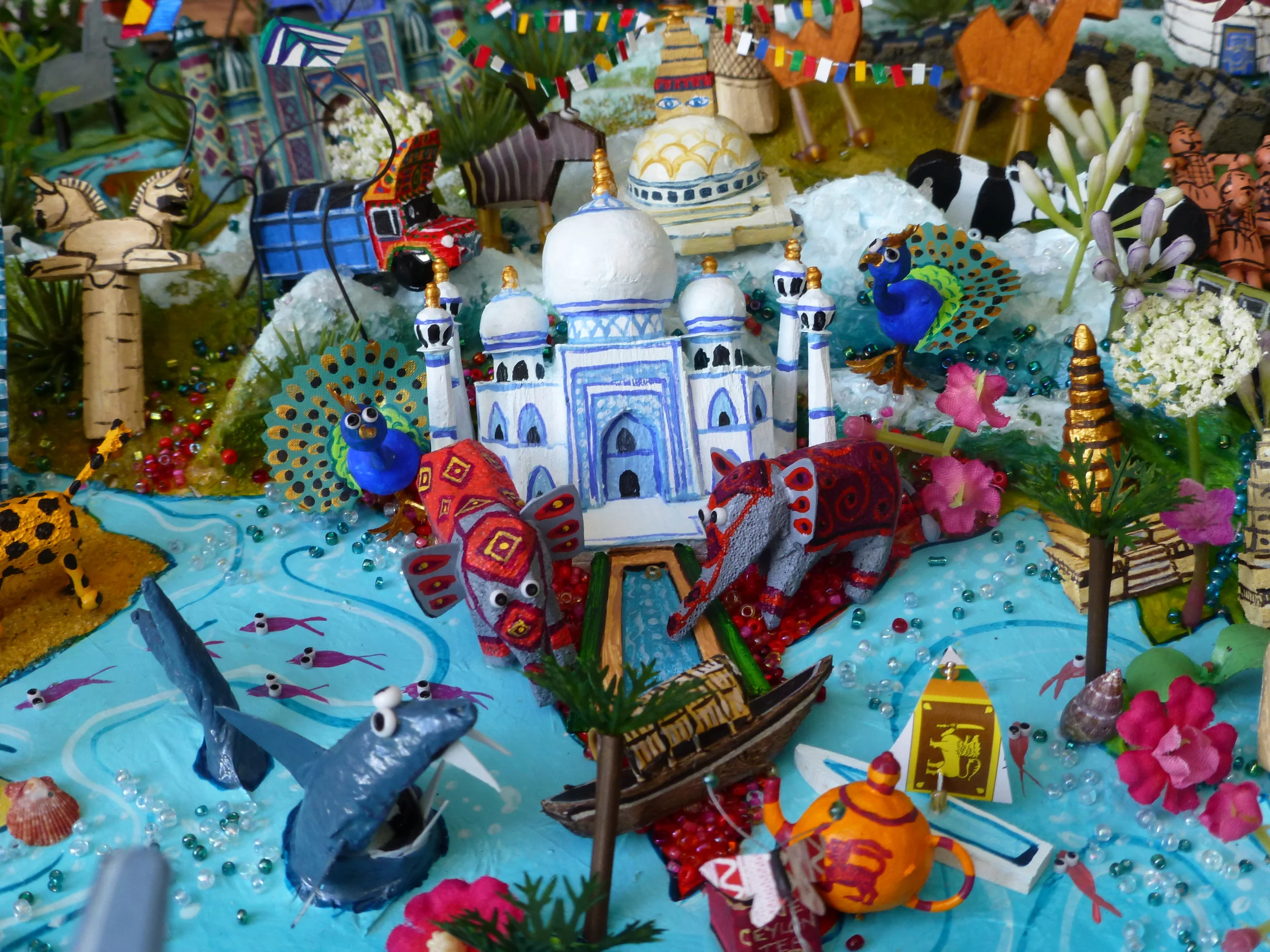 Indian Sub-Continent - Himalayas, Taj Mahal, Keralan Rice Barge and Sri Lankan Tea