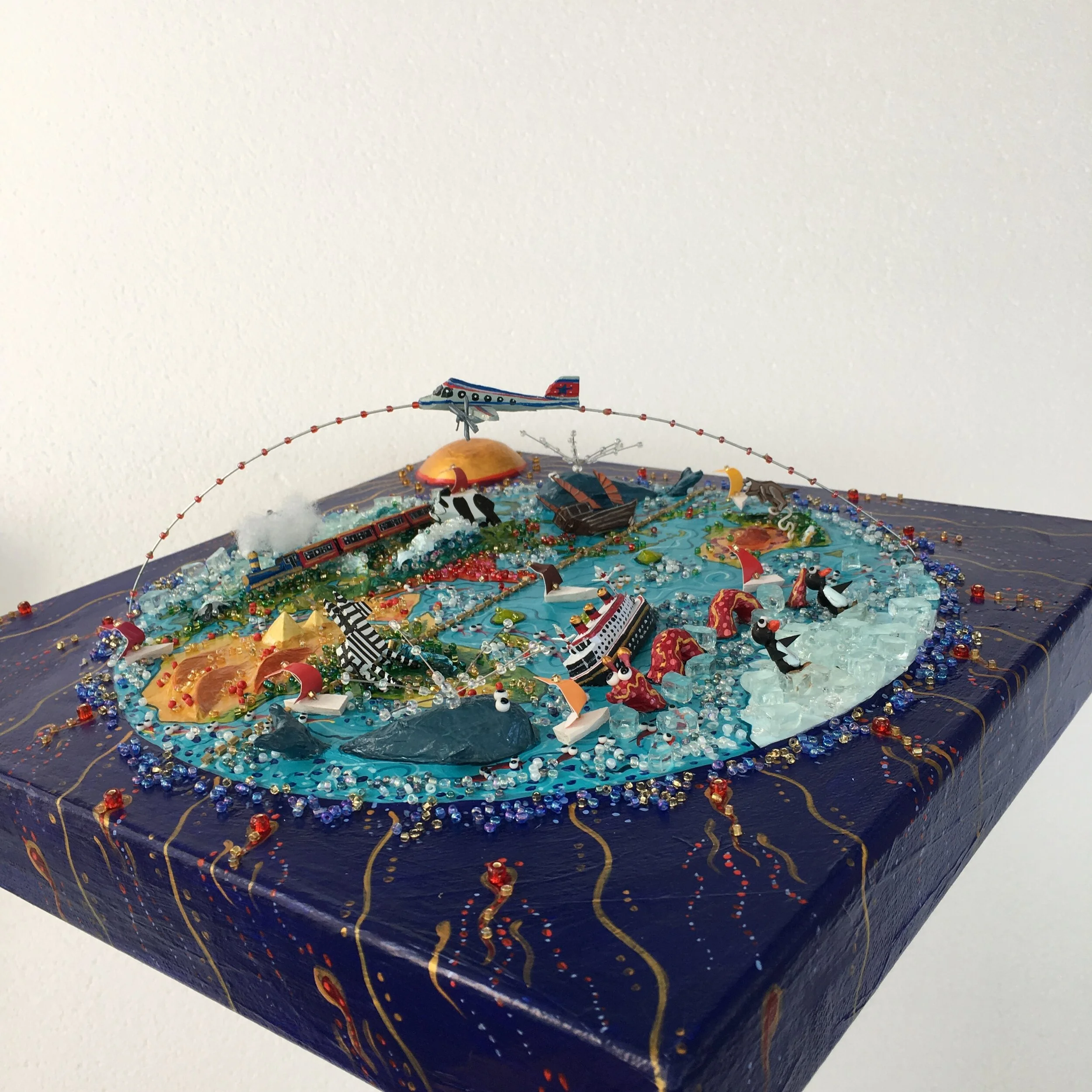 Mini World Map - Angled view -  25cm x 25cm