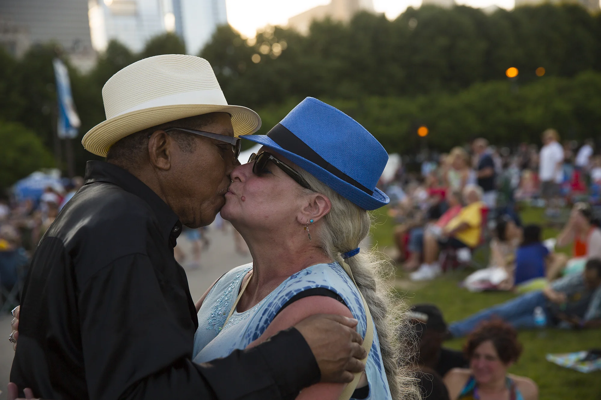  Atlee Warren,&nbsp;left,&nbsp;and Chris Raiz kiss after Lil' Ed and The Blues Imperials sing at the Petrillo Music Shell at the Chicago Blues Festival in Grant Park on Friday, June 10, 2016 in Chicago.&nbsp; 