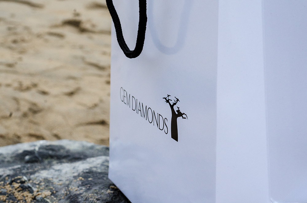 c-bags bedrukte draagtassen voor Gem Diamonds // multi cyclus ecologische draagtassen // art paper // betaalbare luxe draagtassen