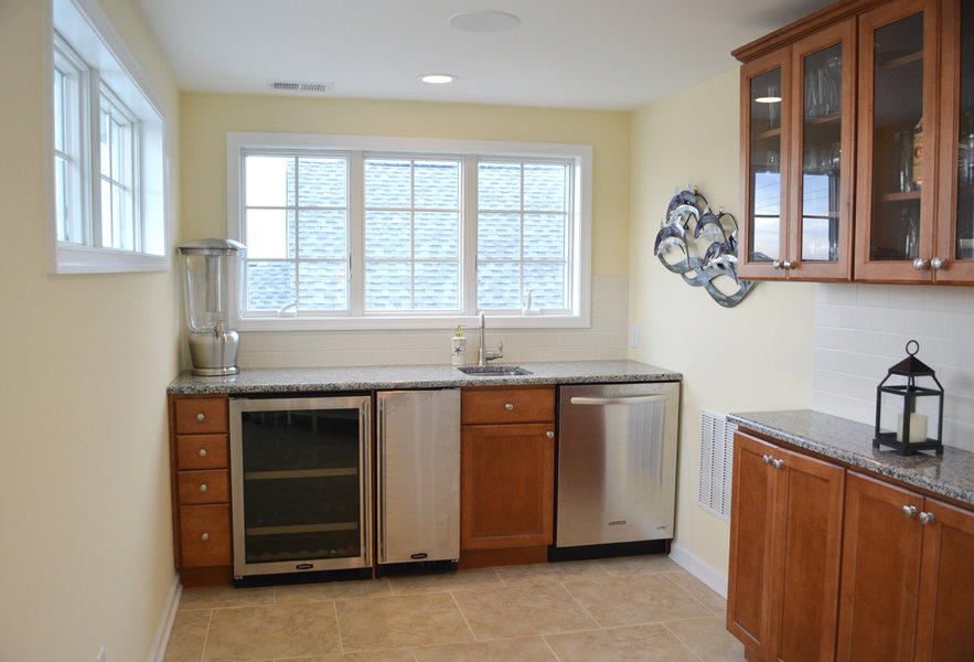 A&E Construction New Beach House Kitchen optimized.jpg