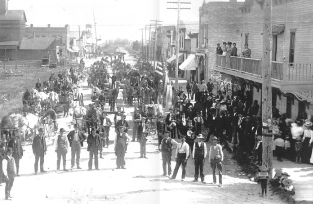 1896+Pigeon+Settlers+gather+for+McCormick+Day.png