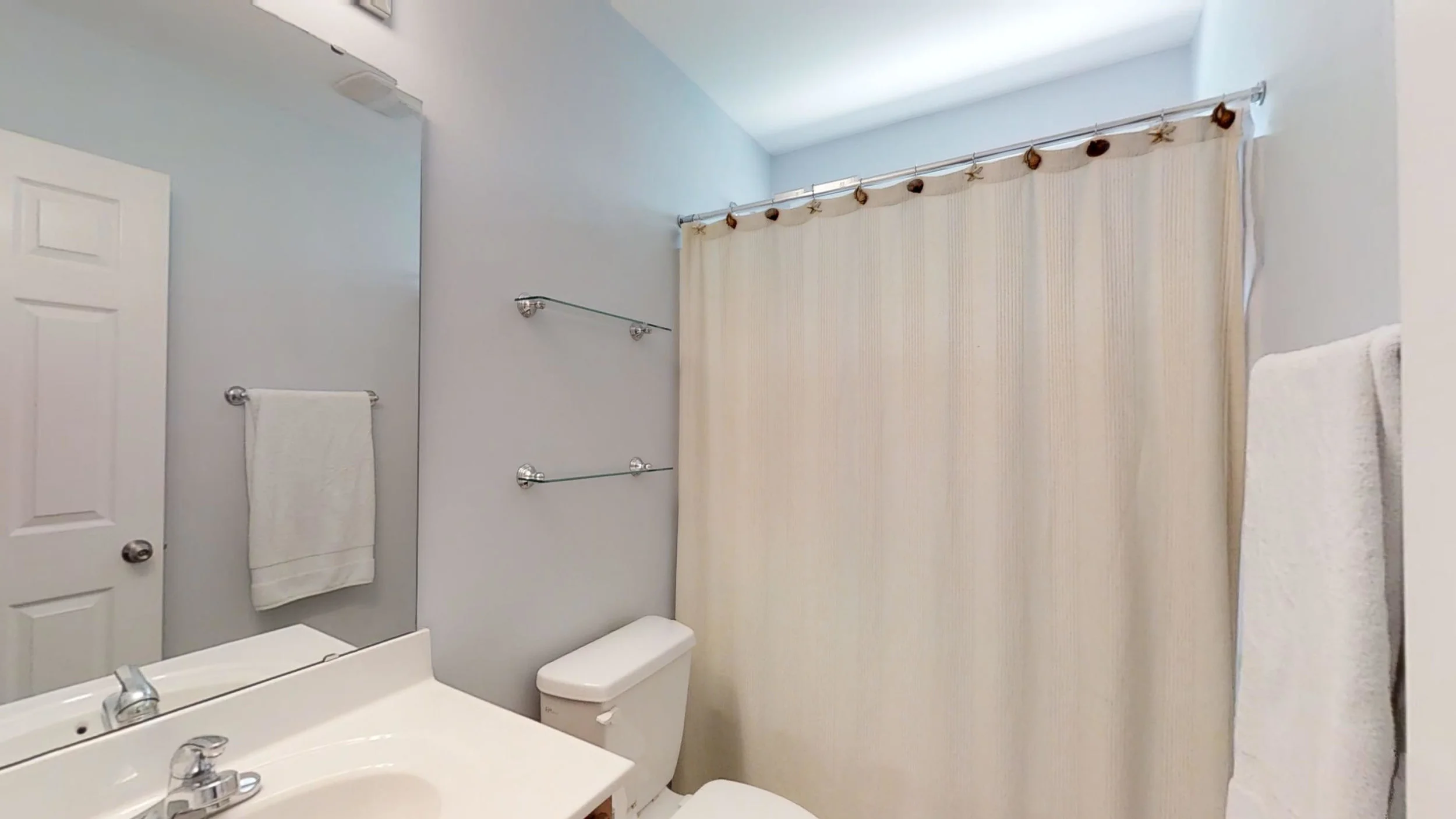 ENNeXQ8vq9K - 06.15.2018_18.09.00.jpg