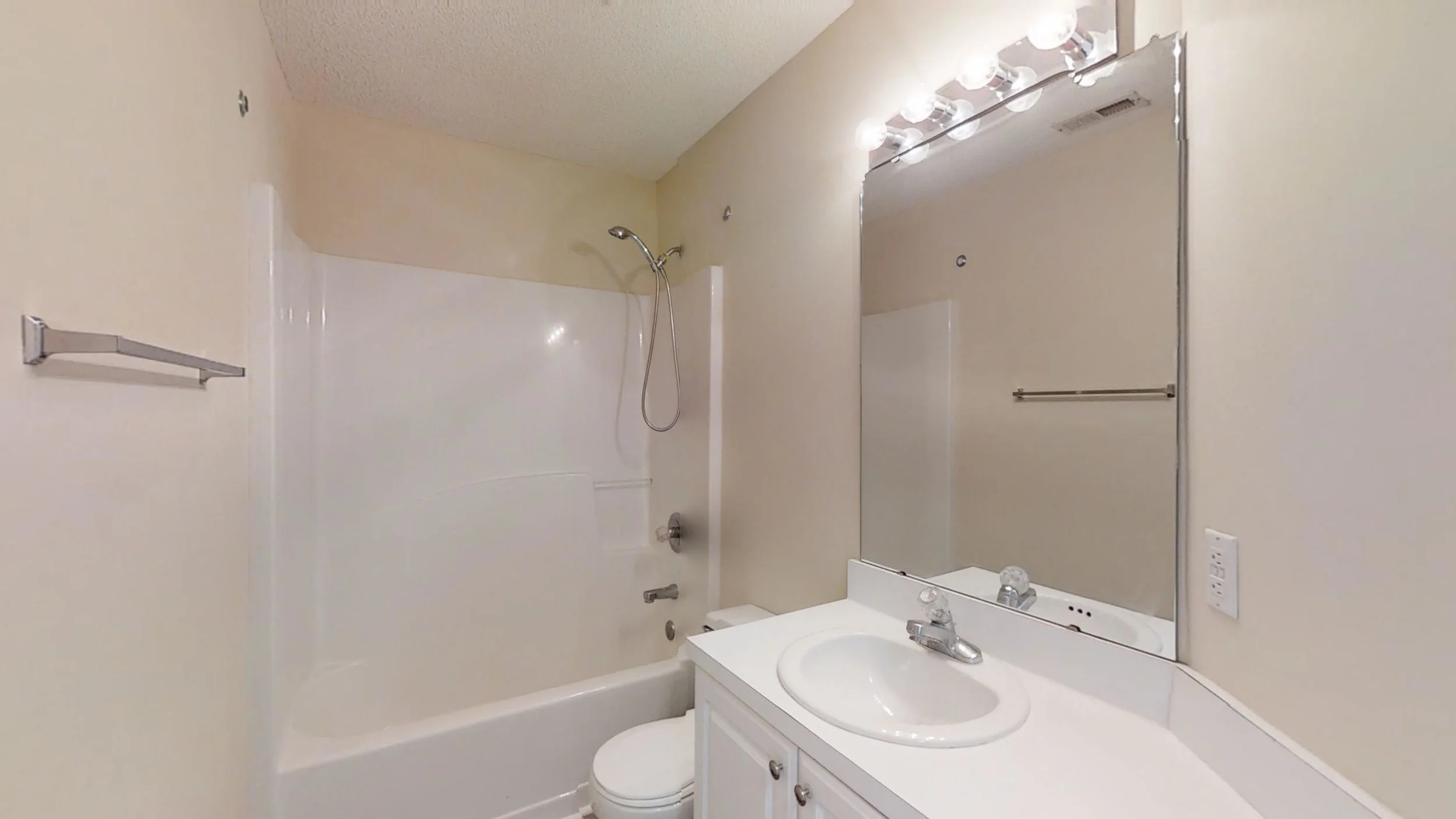 4910-Willowtree-Lane-06042019_210848.jpg