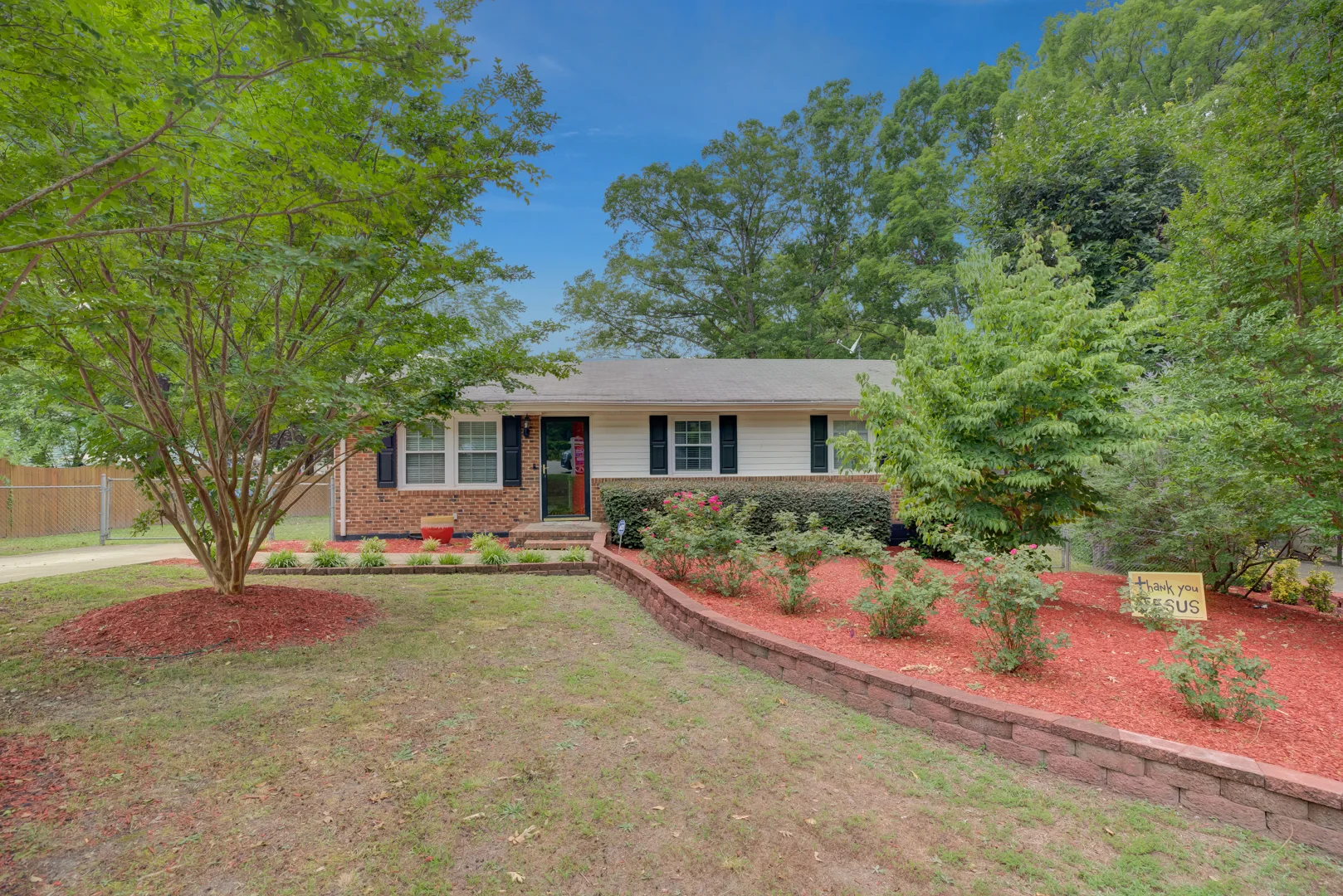 601 Abraham Circle-22.jpg