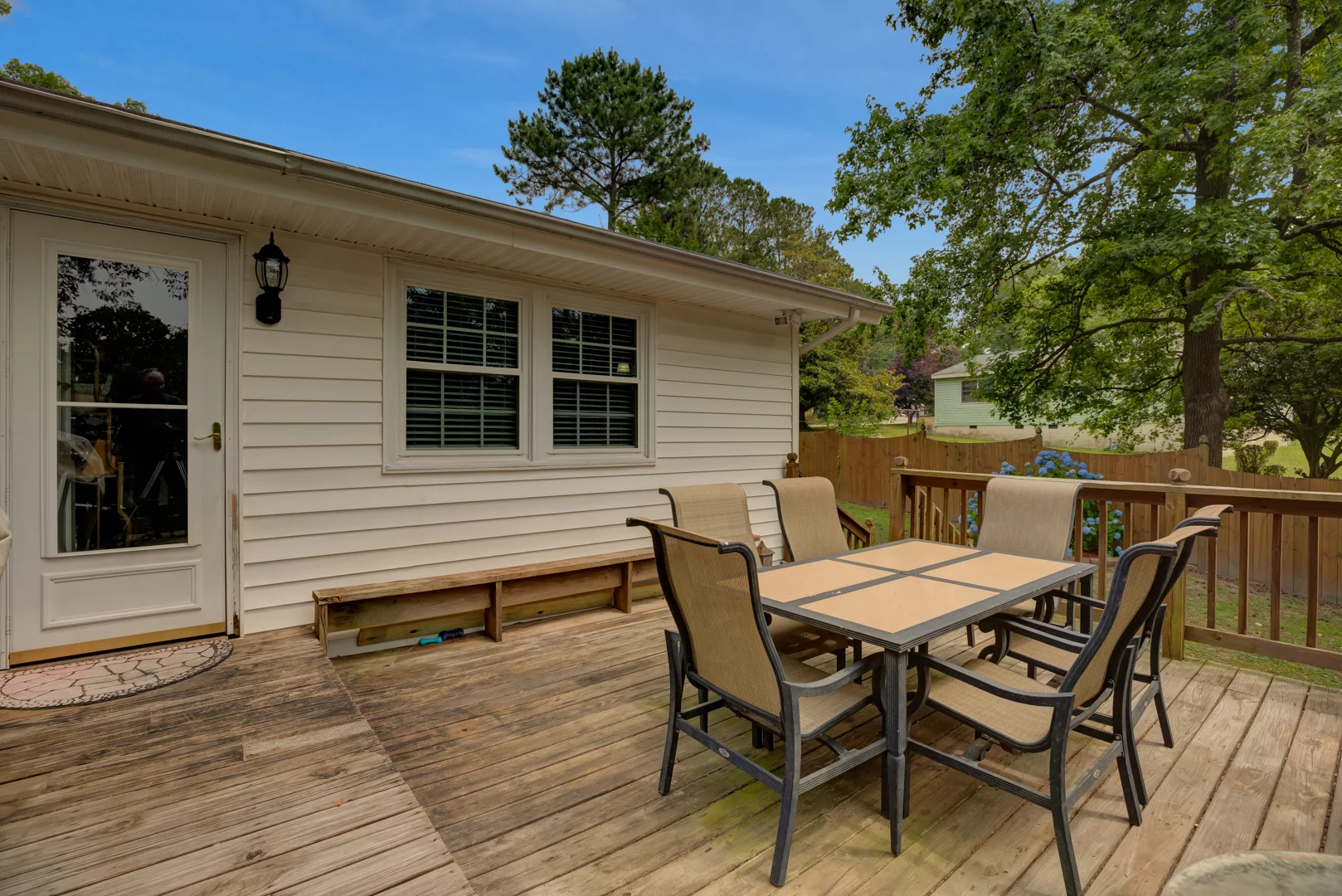 601 Abraham Circle-16.jpg