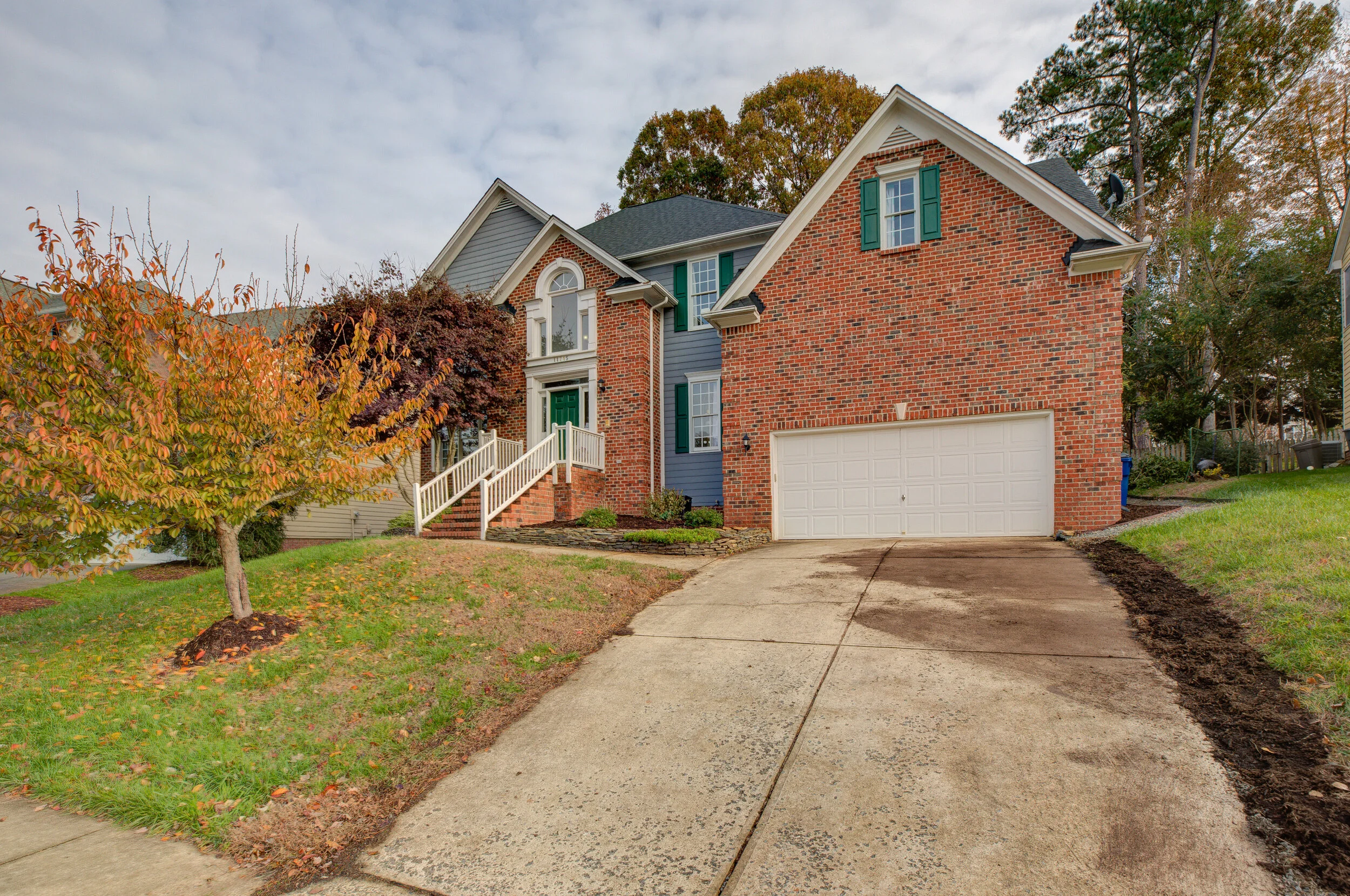 11715 Shavenrock Dr-1.jpg