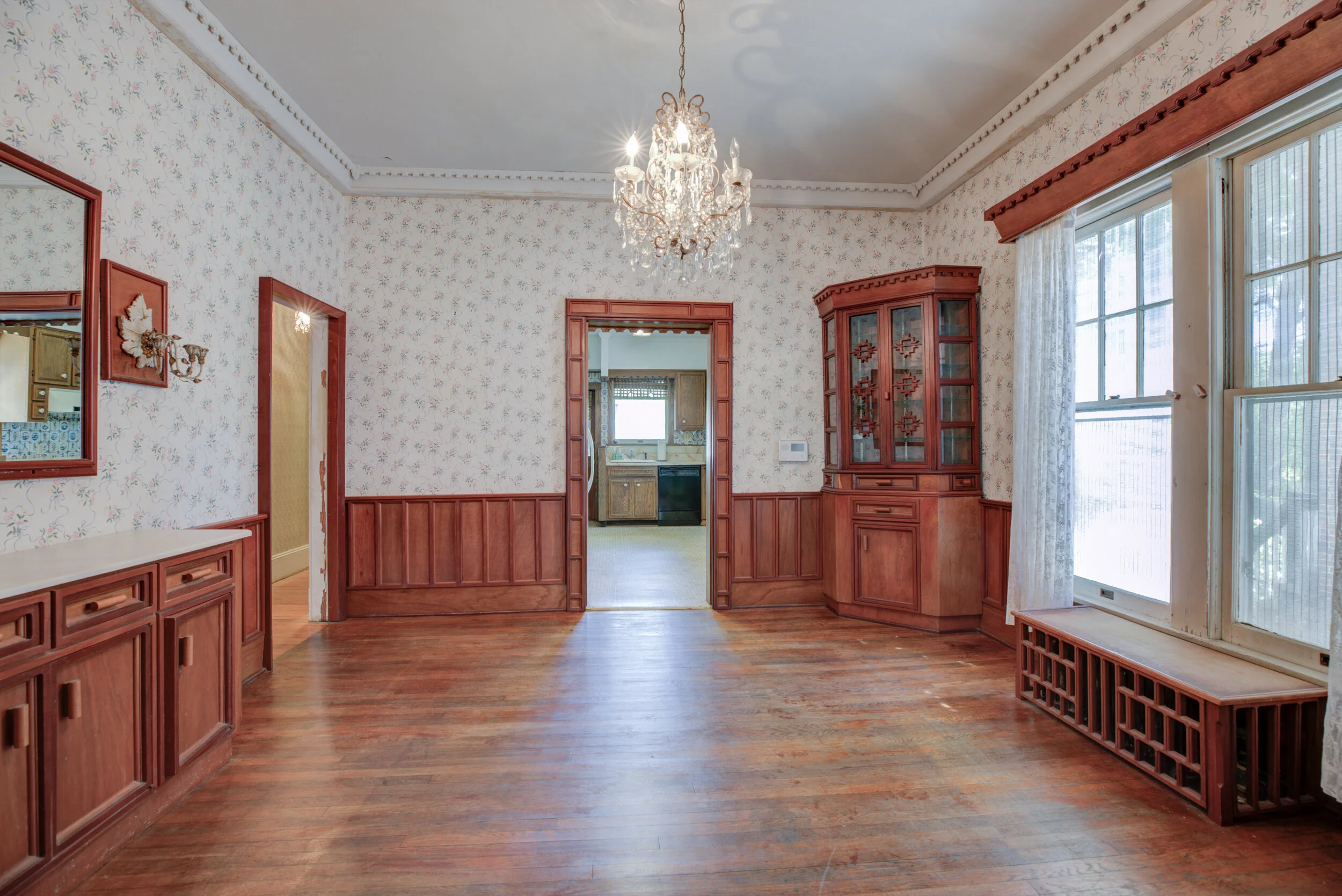 1008 Trinity Ave-13.jpg