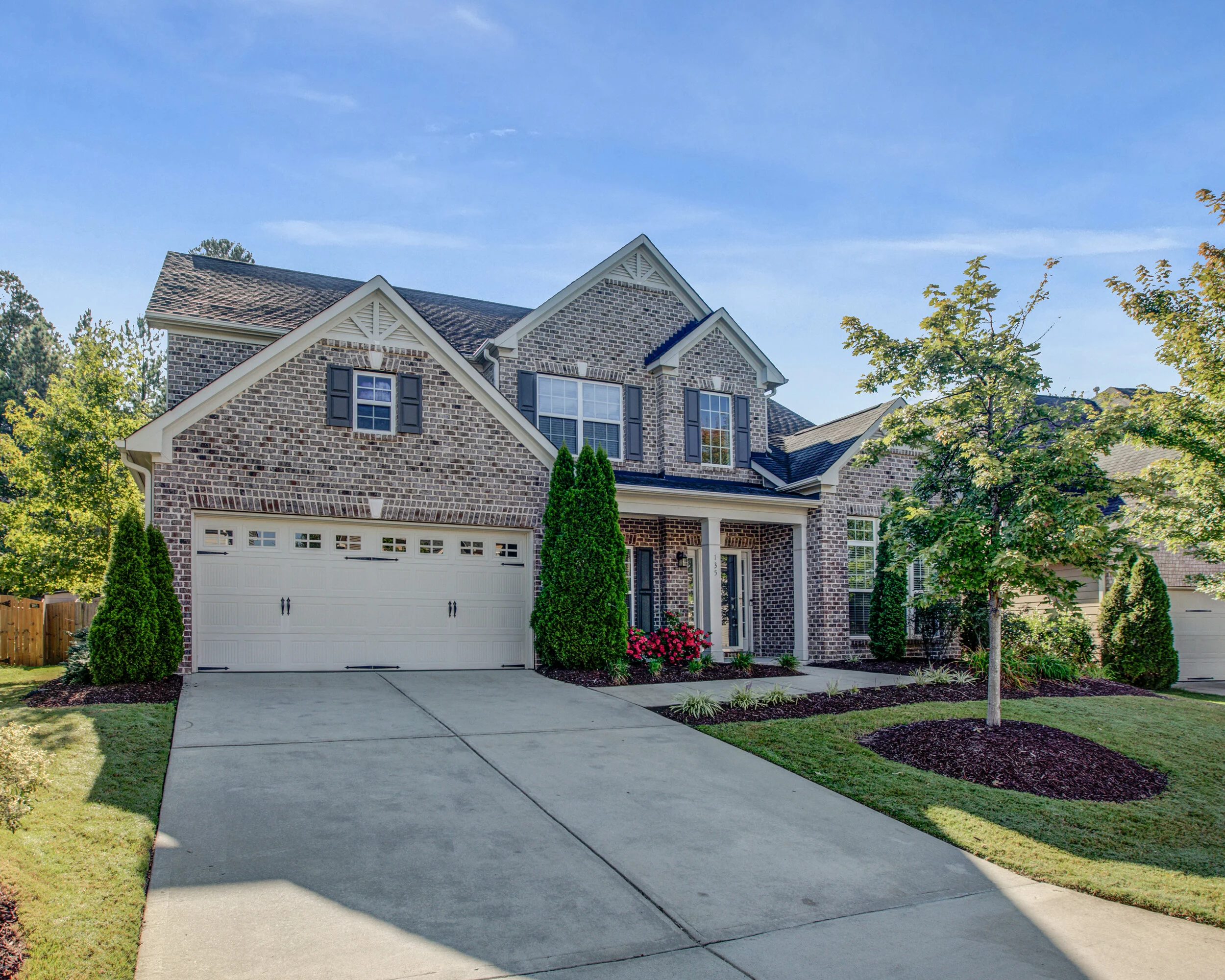 135 Windrush Lane-1.jpg