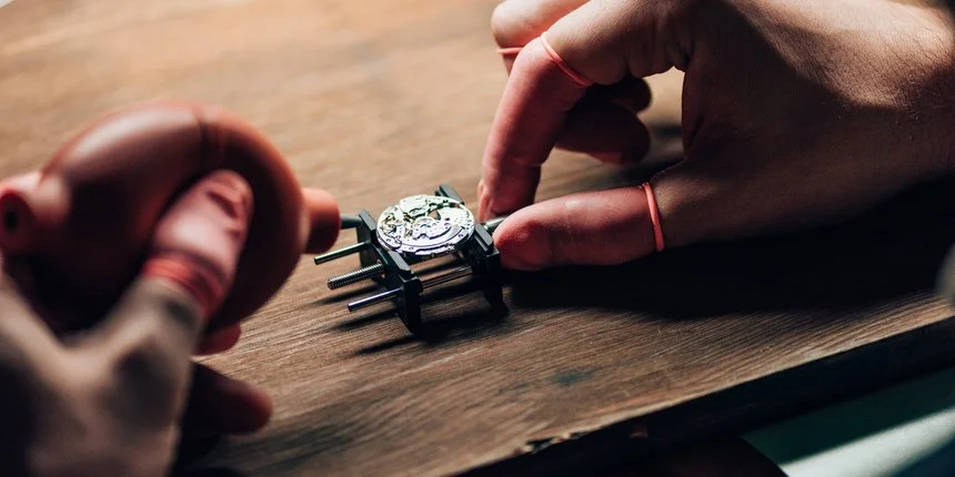 Tide Clock Mechanism: How Does it Work?