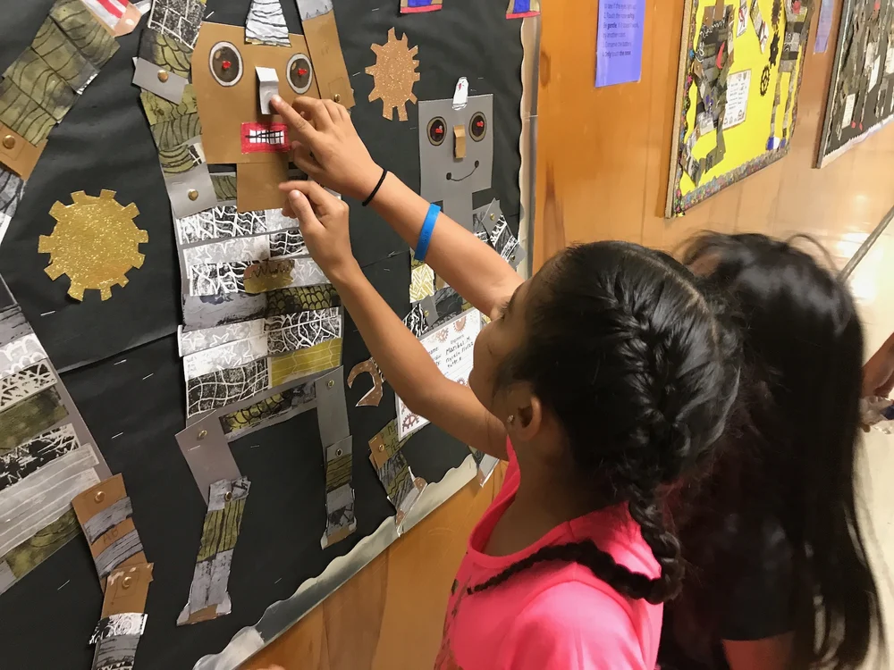 RobotDisplay - 3.jpg