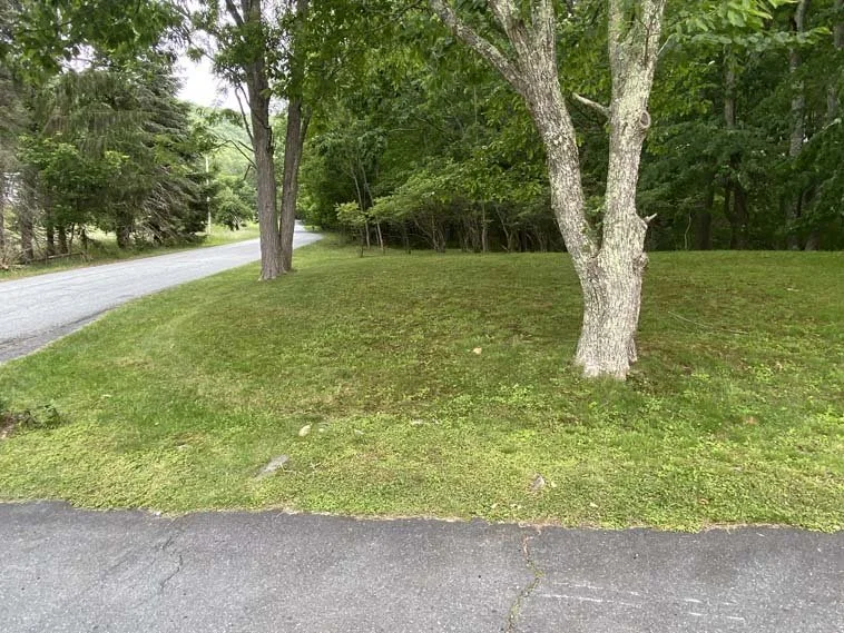 MLS 244100 • SOLD! Near downtown Boone, new open decks, privacy fence