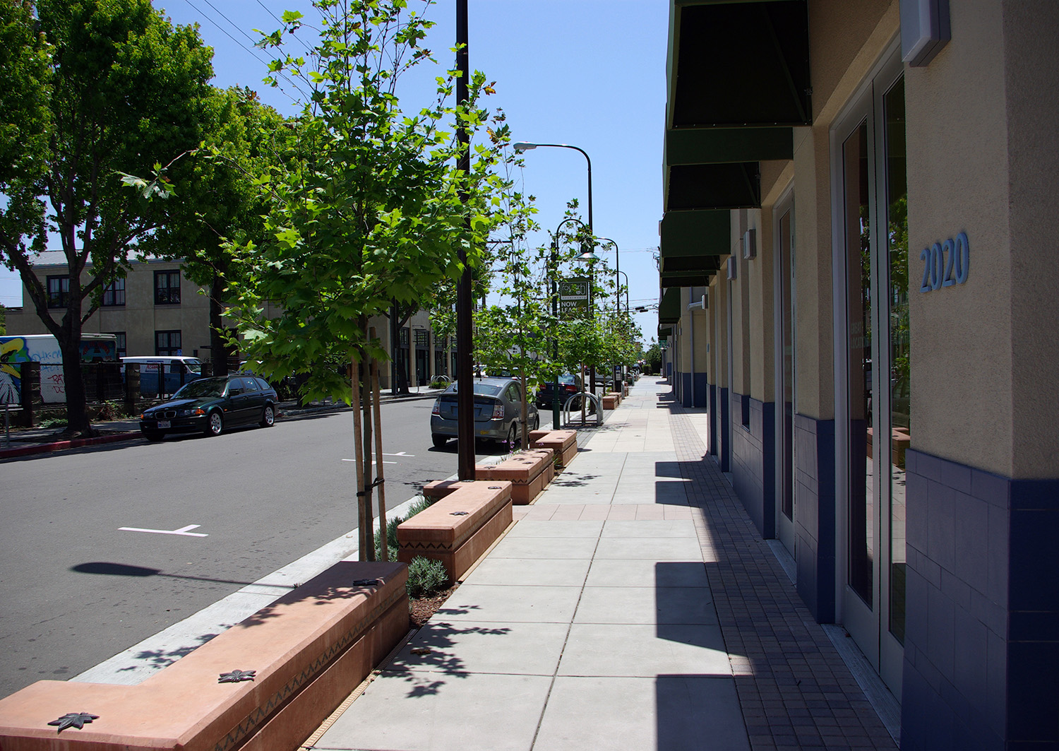 Sidewalk_View-resized.jpg