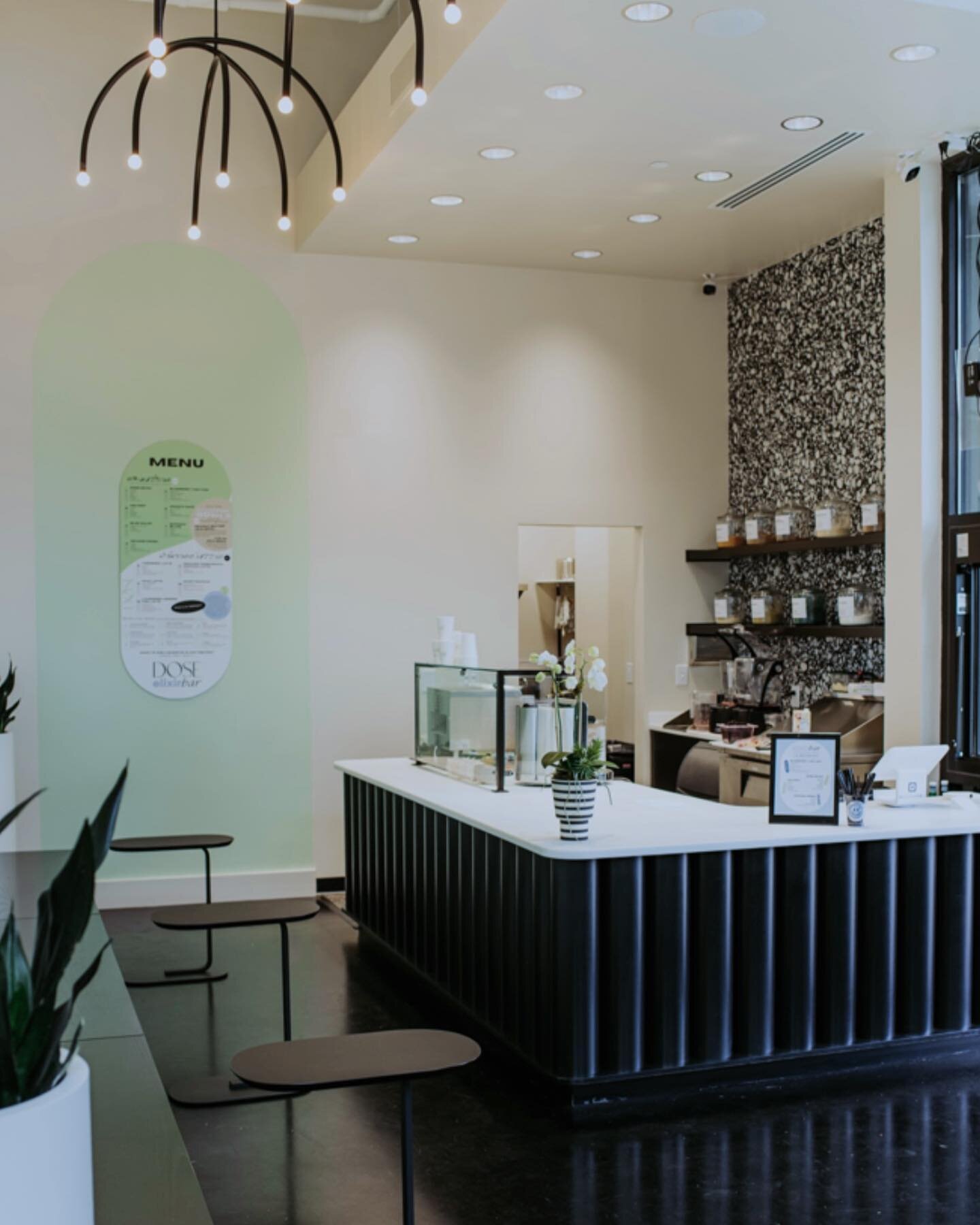 I&rsquo;m excited to share some photos of my latest interior design project: Dose Yoga + Smoothie Bar!

We wanted an energizing vibe that was playful but elevated, and filled with lots of curves. So we took the capsule/pill shape from the Dose logo, 