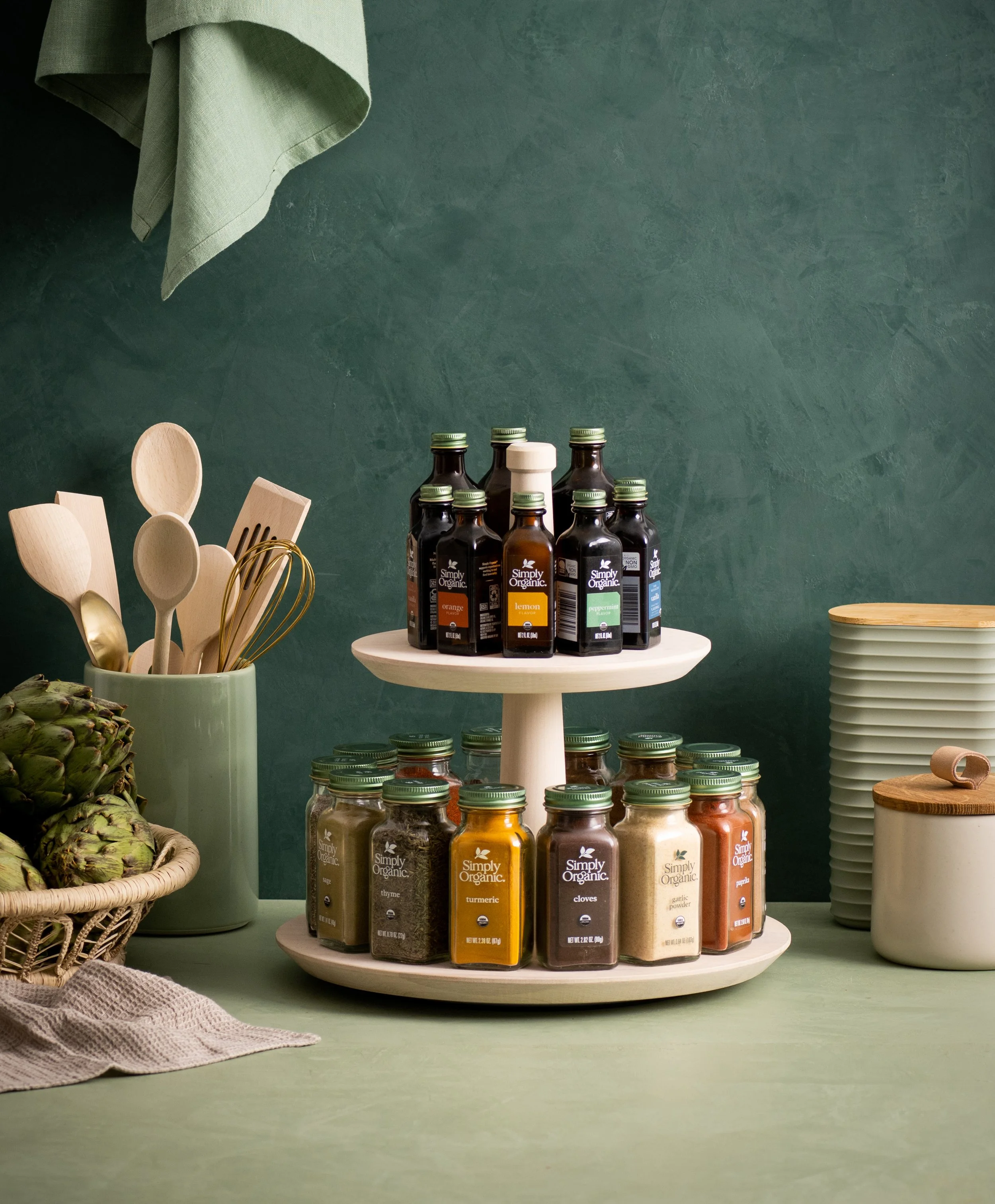 Lazy-Susan-Spices-Extracts.jpg