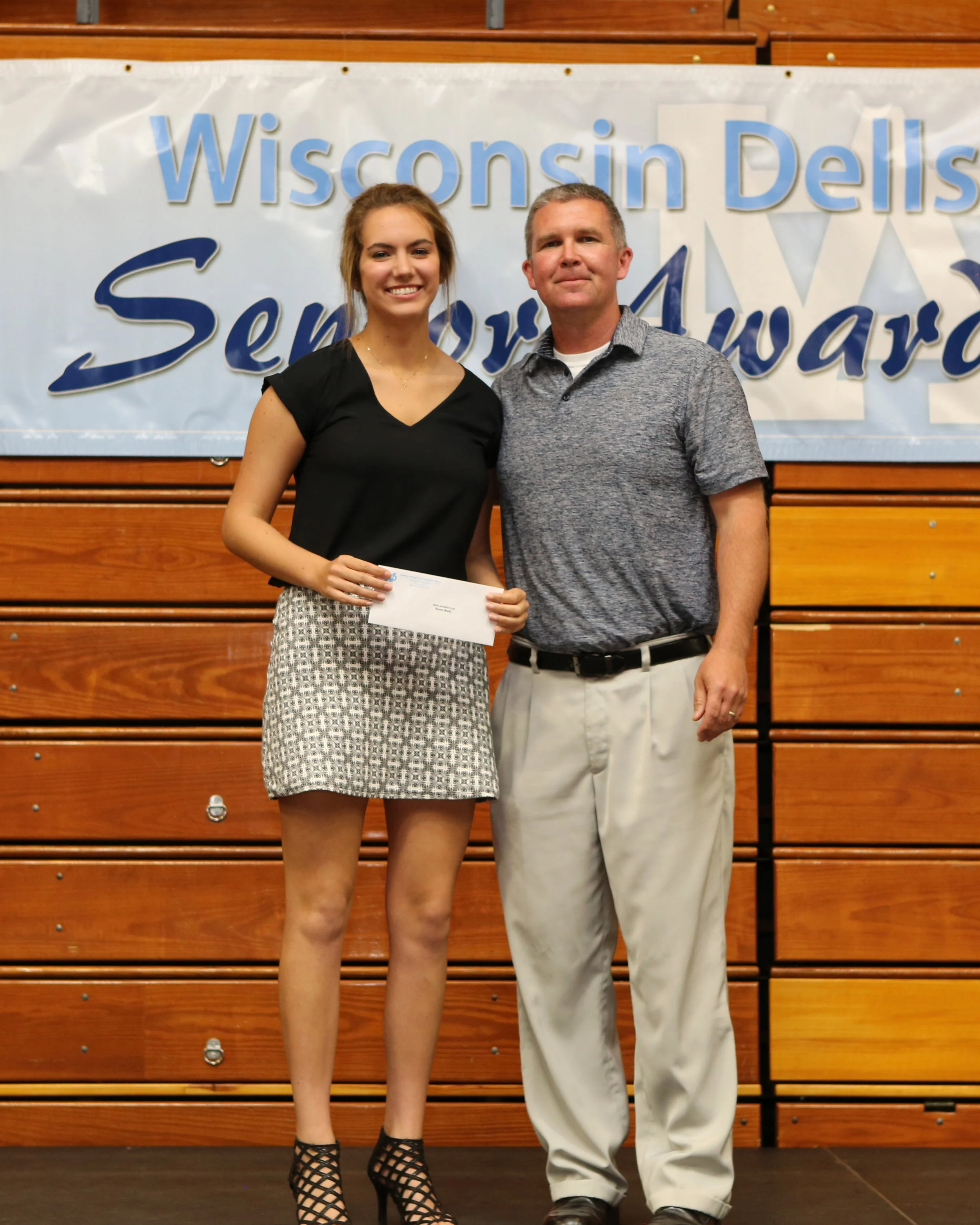 2017_WDHS_Scholarship_Awards_Night20170517_0_B (10).jpg