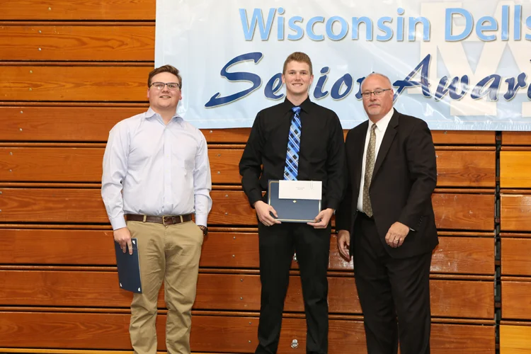 2018 Senior Awards Ceremony20180516_3 (9).jpg