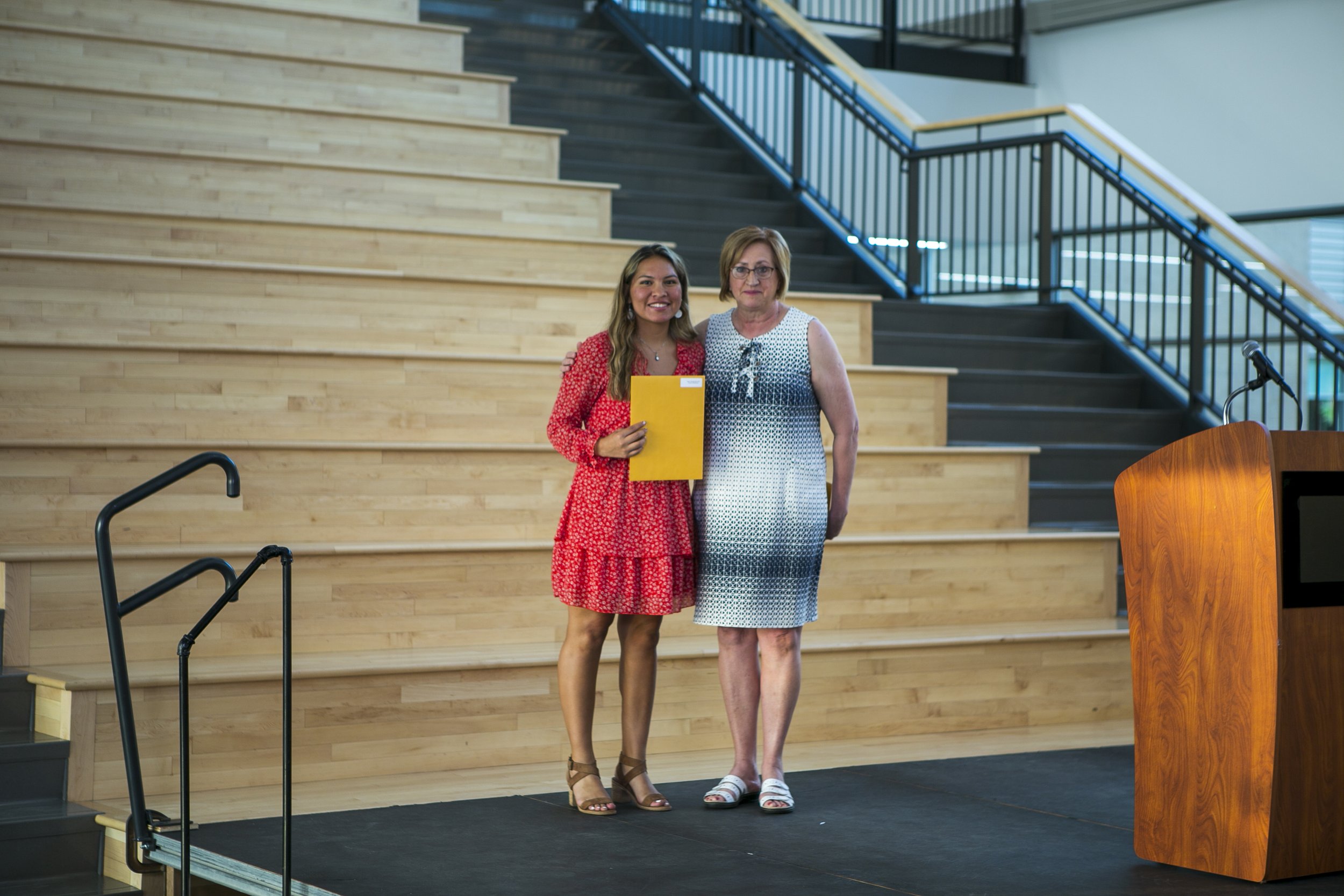 2022 WDHS Senior Awards20220511_7 (9).jpg