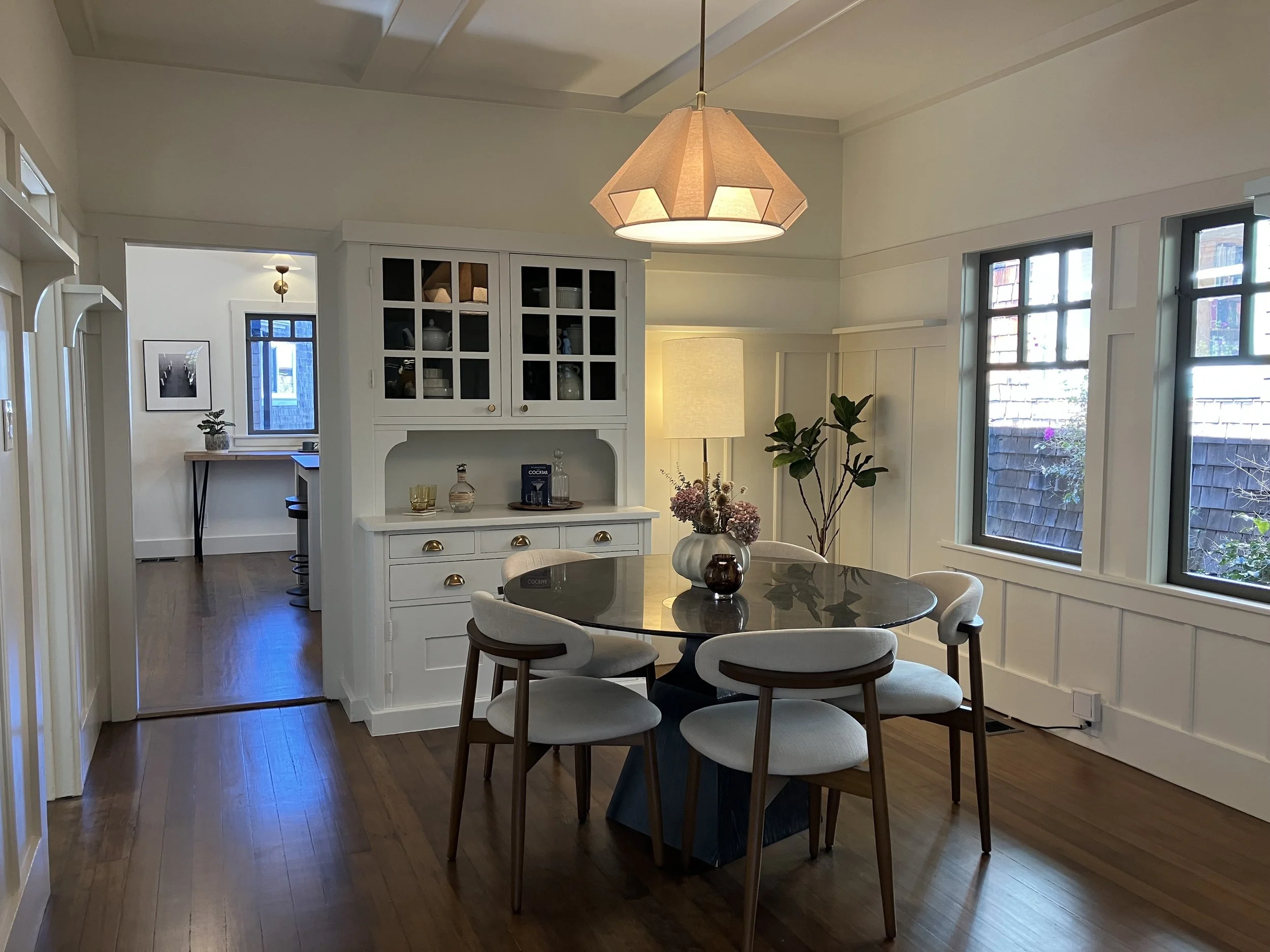 dining room at 3046 deakin st, berkeley