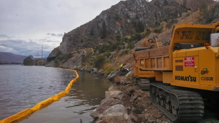track truck at Entiat.jpg