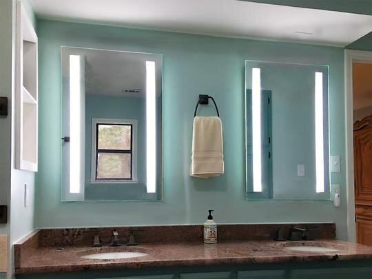 LED-Bathroom-Vanity-Mirror-Rectangular-Vertical-Bar-Front-Lighted-24x36-B_540x.jpg