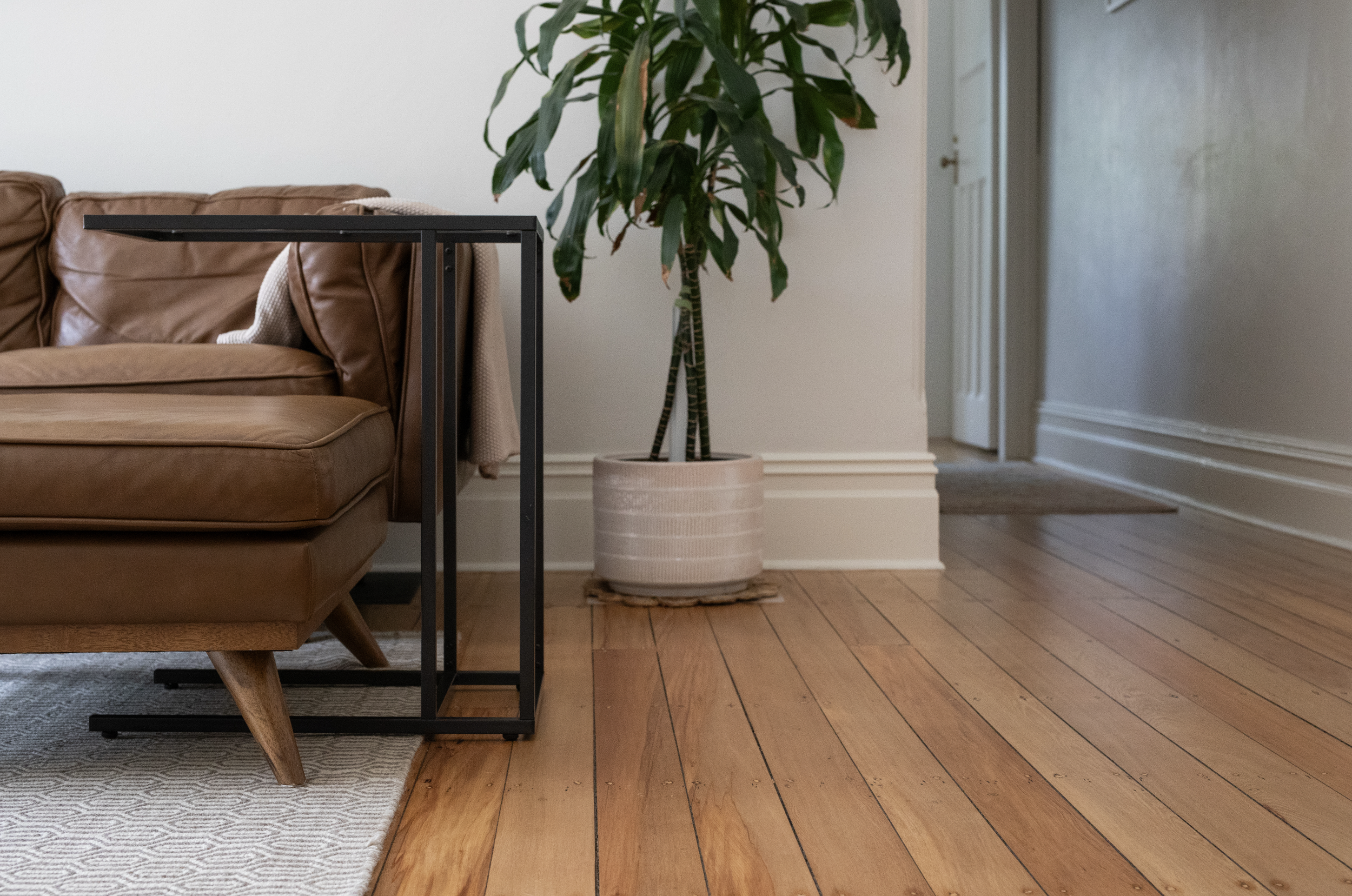 catalog-min-texture-wood.png