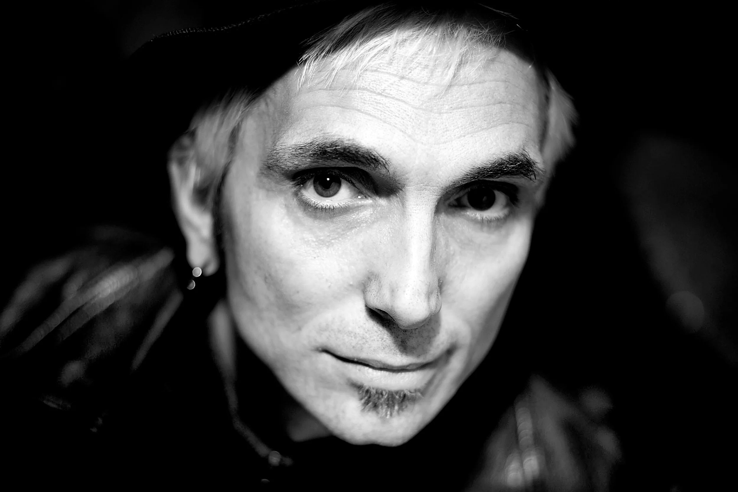 Art Alexakis