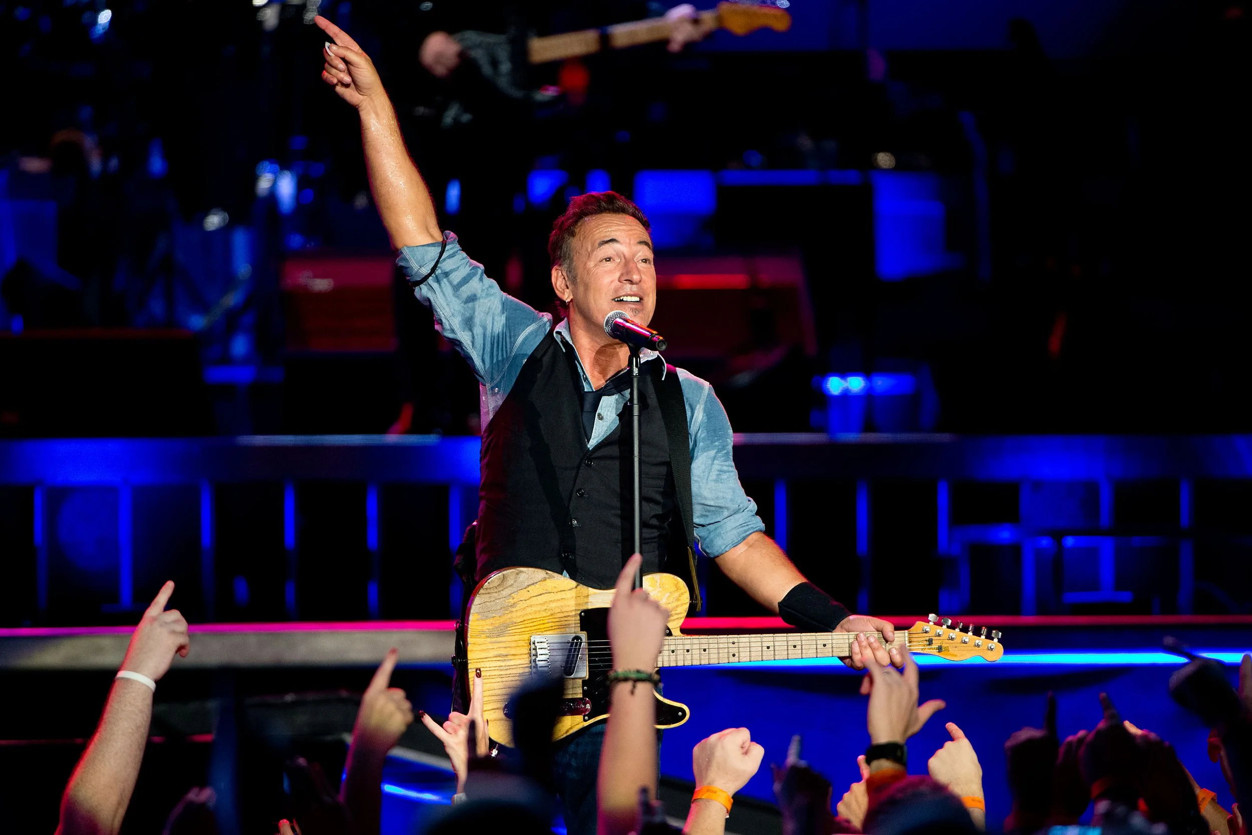 151153733JF042_Springsteen.JPG