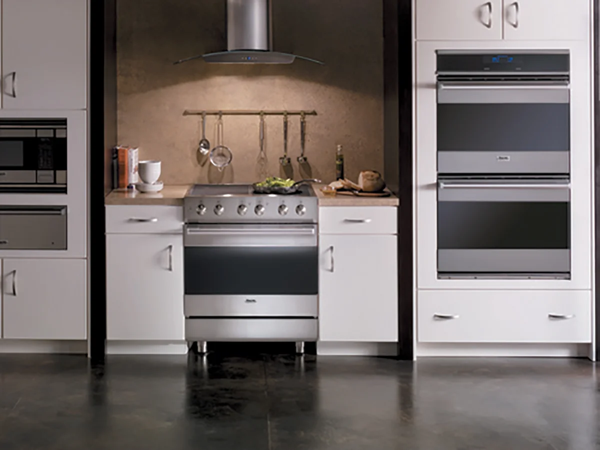 Designer Kitchen (1200x900).jpg