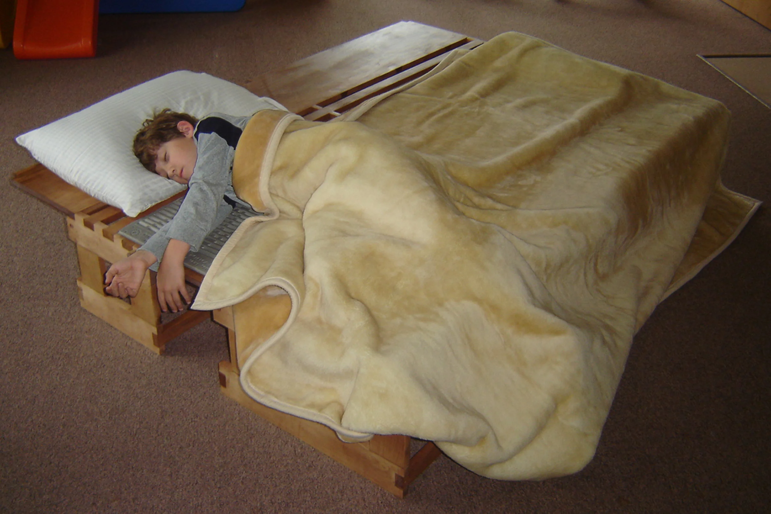 thesis-bed-mode-(2500x1667).jpg