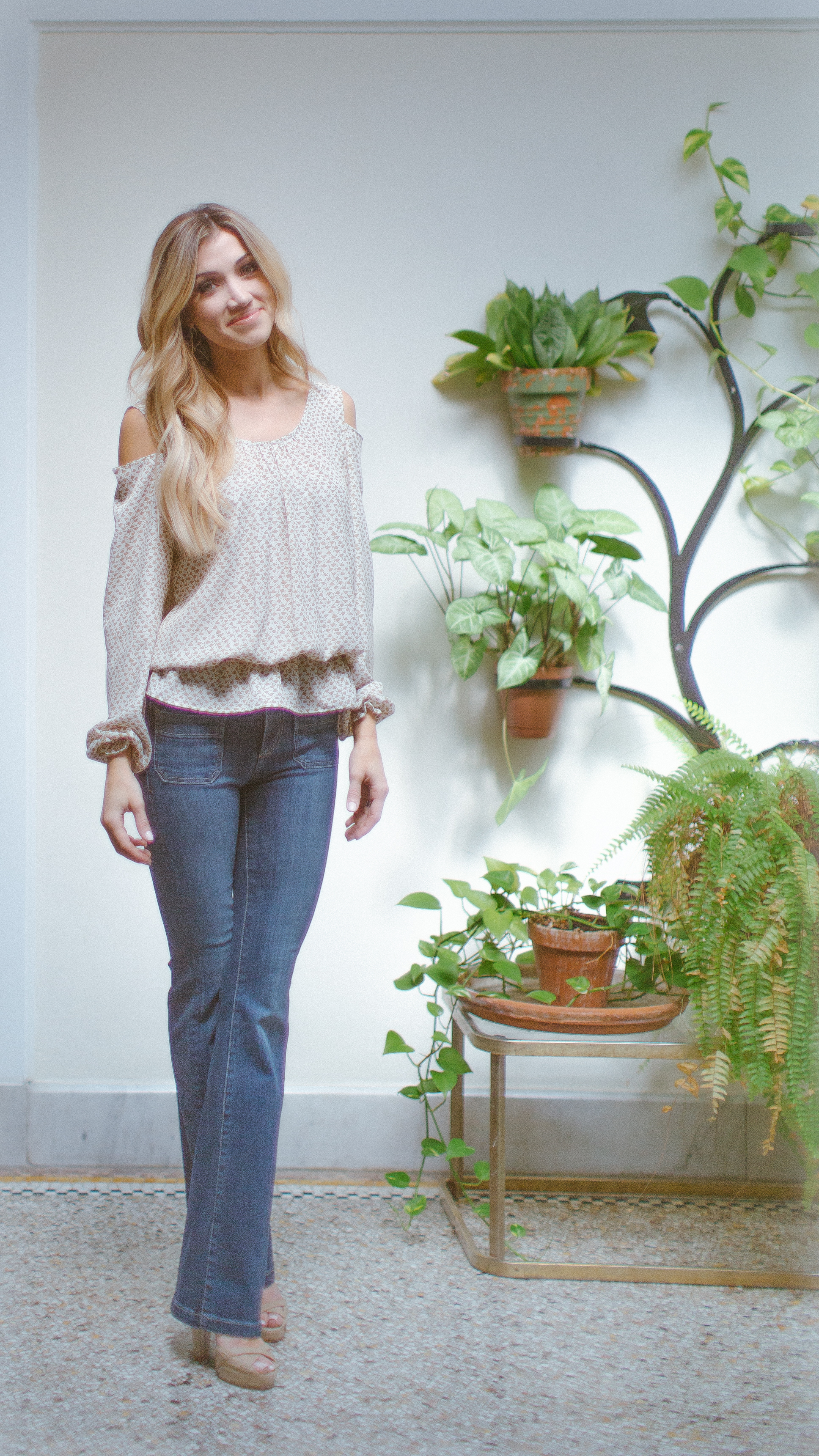 sophia_reyes_ft_blohaute_amanda_gypsy_top.jpg