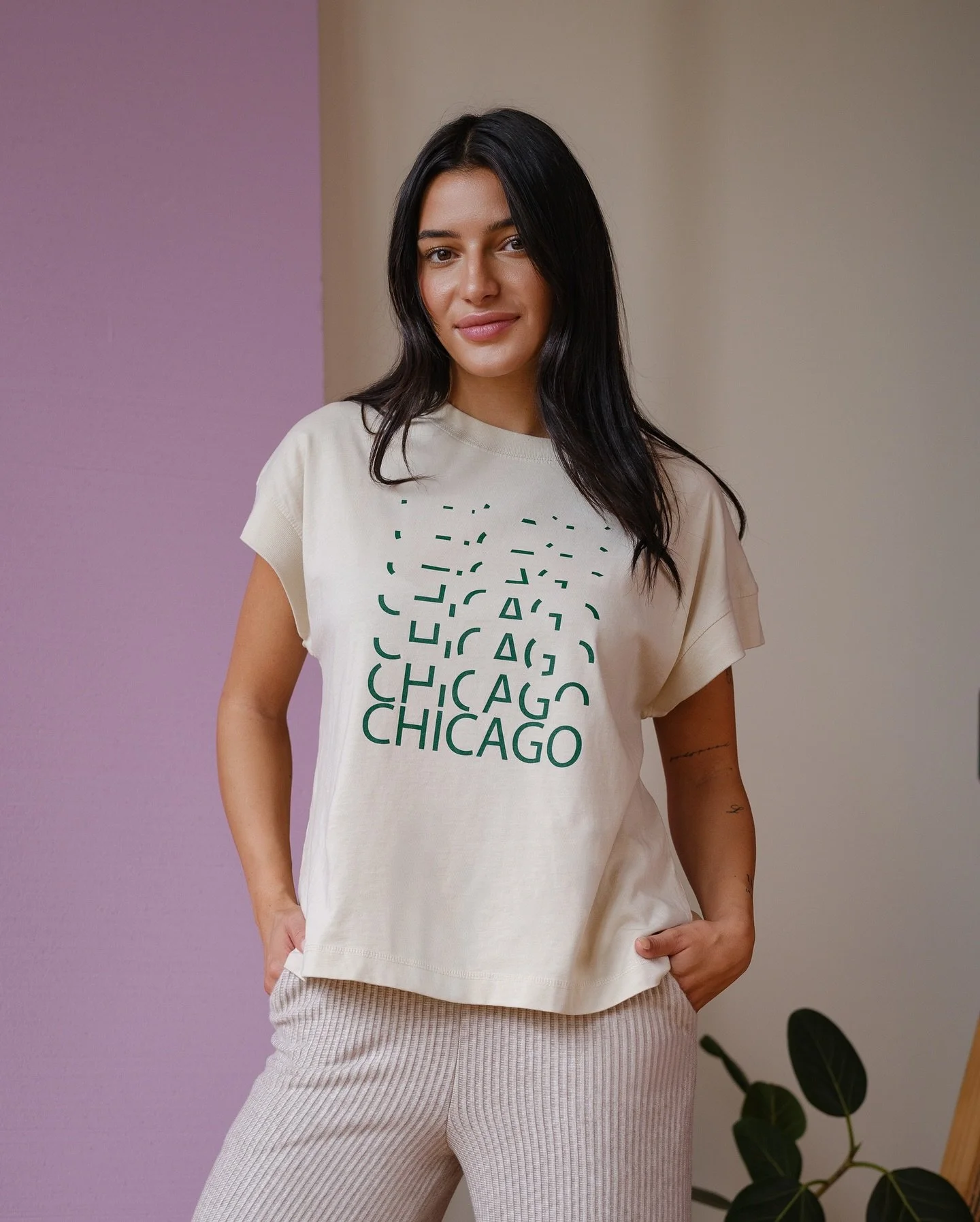 ❤️ Chicago, my love&hellip; 

Special thanks to all the good neighbors 😗📣 🪧 

&ldquo;Chicago Lights&rdquo; oat &amp; green drop sleeve tee available S-XXL online