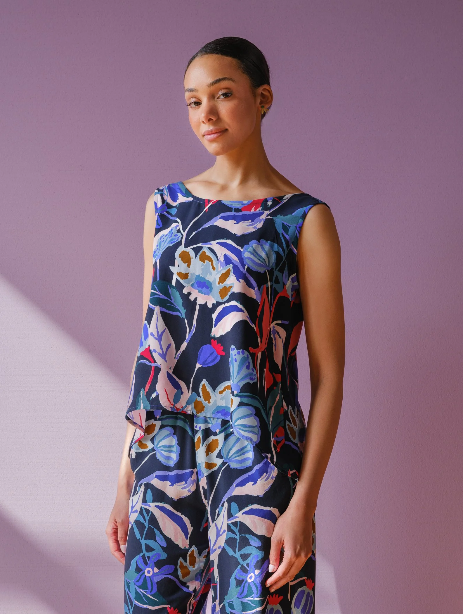 ANGIE TOP BY SOPHIA REYES MIDNIGHT/RUBY FLORALS