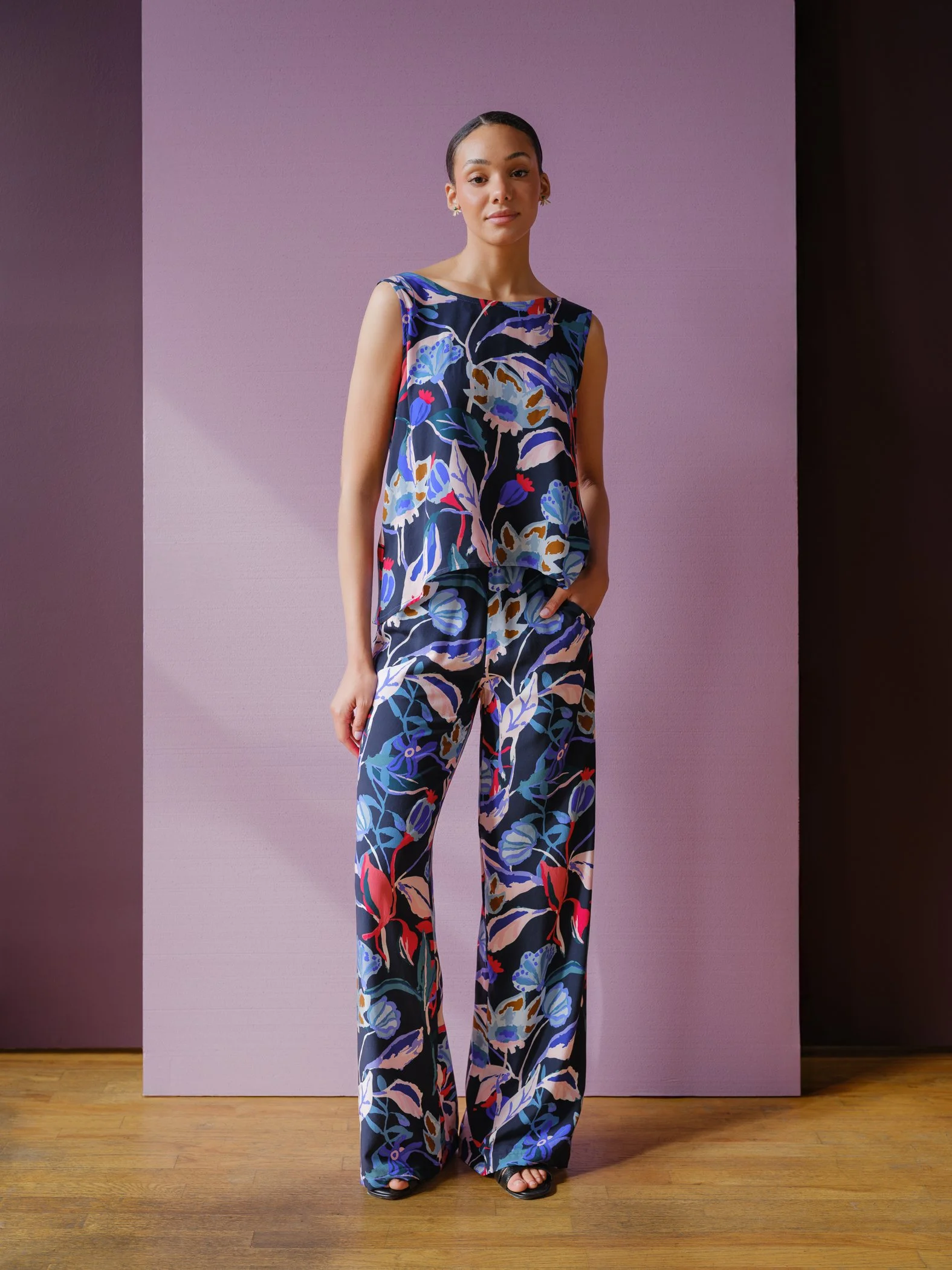 ANGIE TOP BY SOPHIA REYES MIDNIGHT/RUBY FLORALS