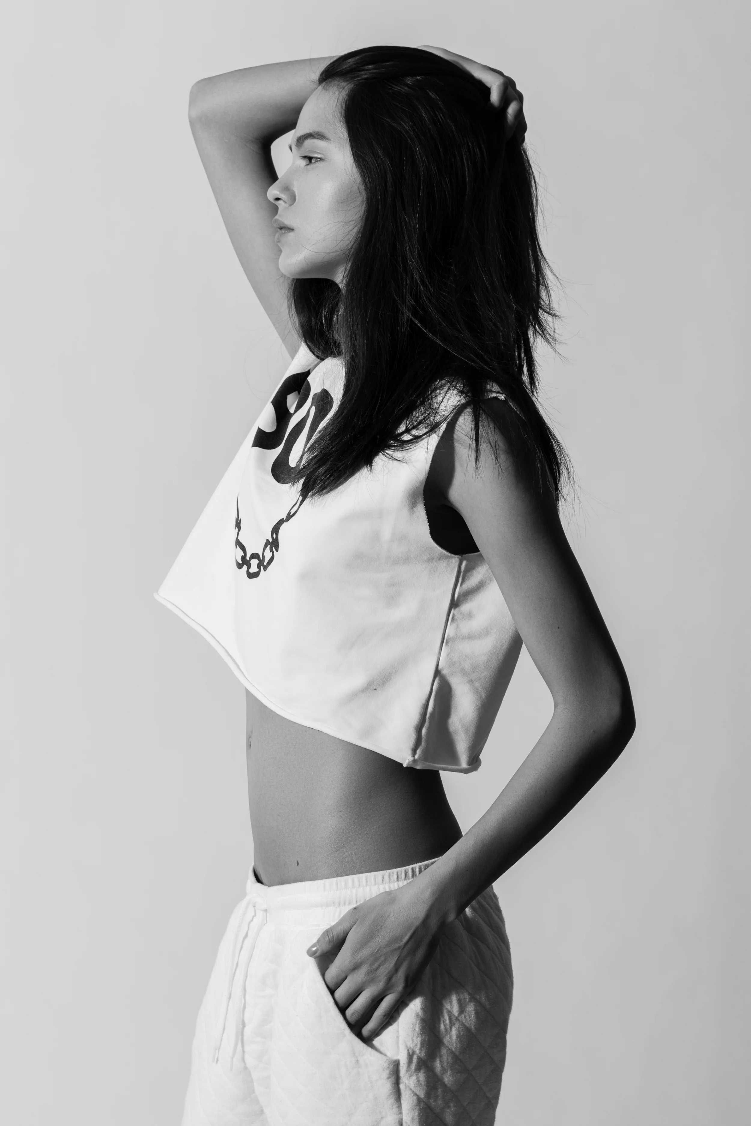 model DAKOTA DUFFY photographer BONNIE NICHOALDS mua MICHAEL NETTER / KYSHA MARIE hair stylist CRE styled by NIK