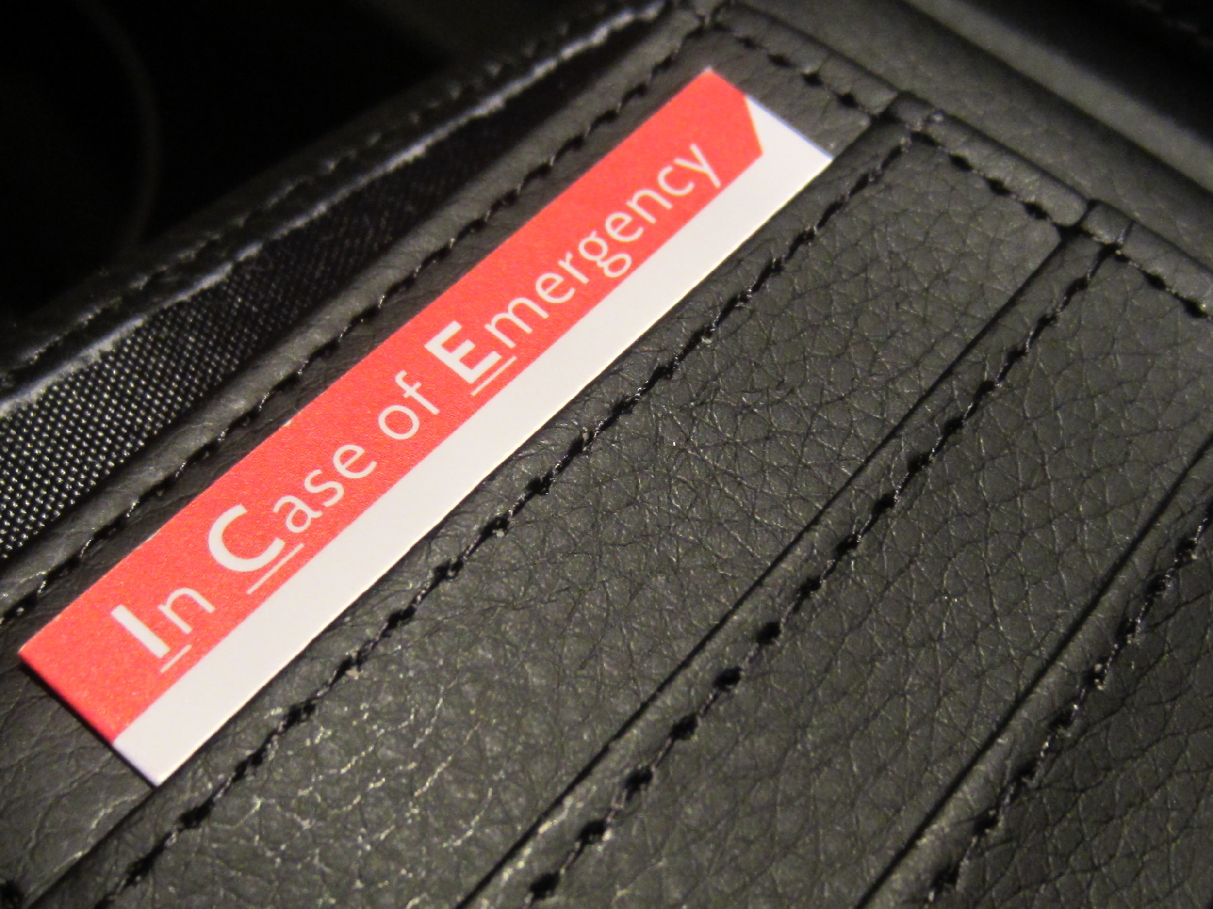 emergency wallet card