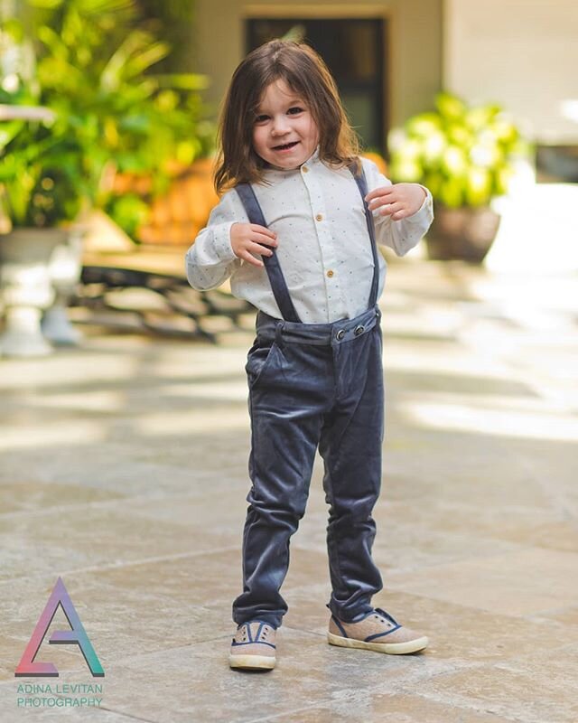 The man of the hour! #upsherin #silverspringphotography #baltimorephotography #baltimorephotographer #naturallightphotography #naturallight #mazeltov #simchaphotography #familyportraits #familyphotography #familyphotoshoot #familyvibes