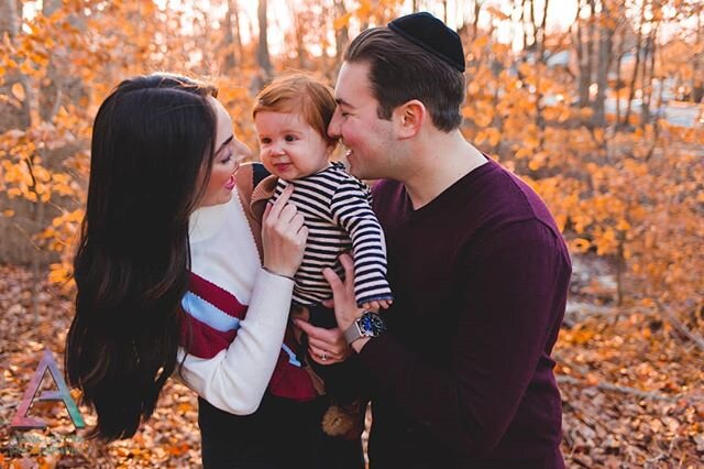 Getting excited for spring while missing the fall!
#mixedemotions #naturallightphotography #naturallight #baltimorephotography #familyphotography #familyportraits #familyphotoshoot #familygoals #baltimorephotographer #towsonphotography #owingsmillsph