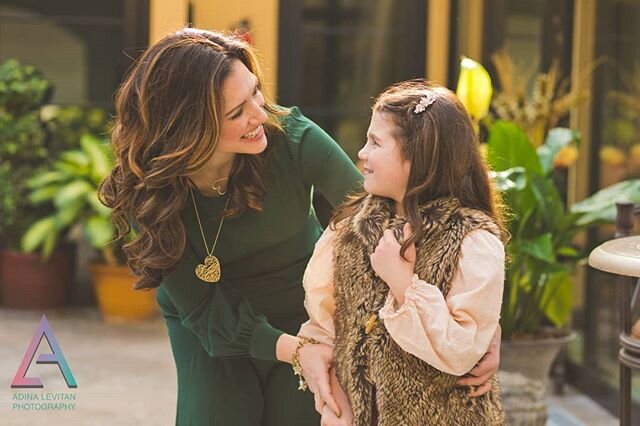 She gets it from her mama!
@downtodana #upsherin #naturallightphotography #naturallight #familyphotography #familyportraits #familyphotoshoot #baltimorephotography #baltimorephotographer #silverspring #silverspringphotography #onlysimchas #mazeltov